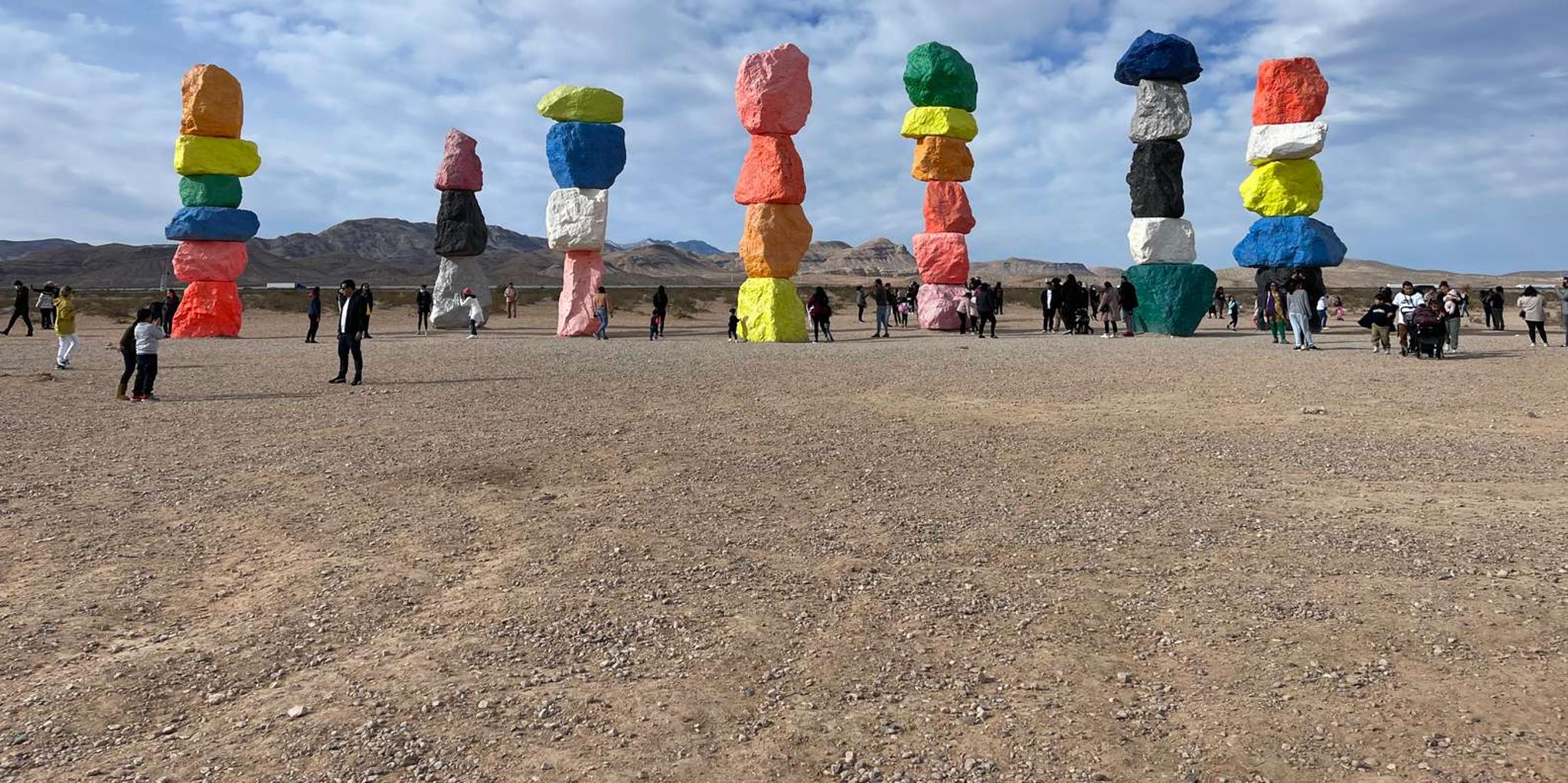 Las Vegas Car Tour to Seven Magic Mountains - Image 3