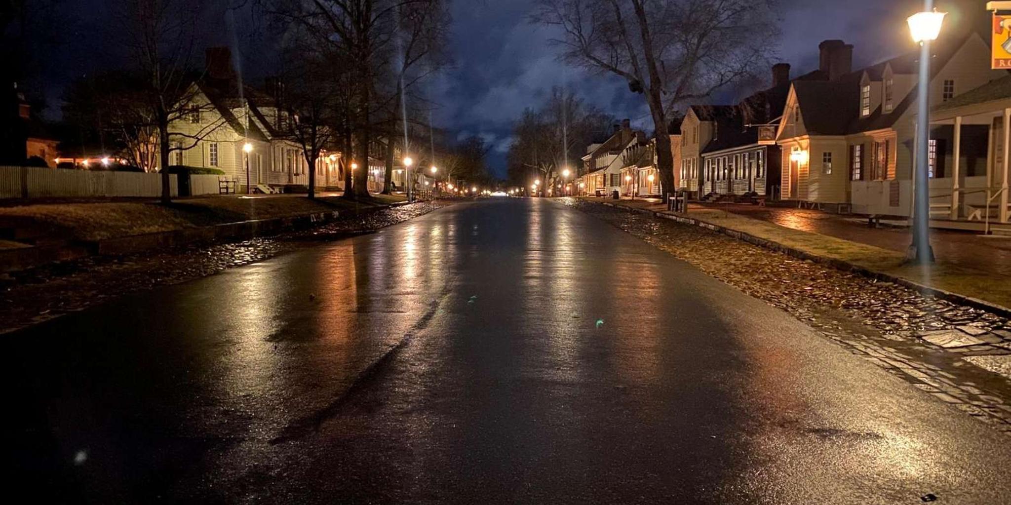 Williamsburg Ghosts, Witches, and Pirates Tour