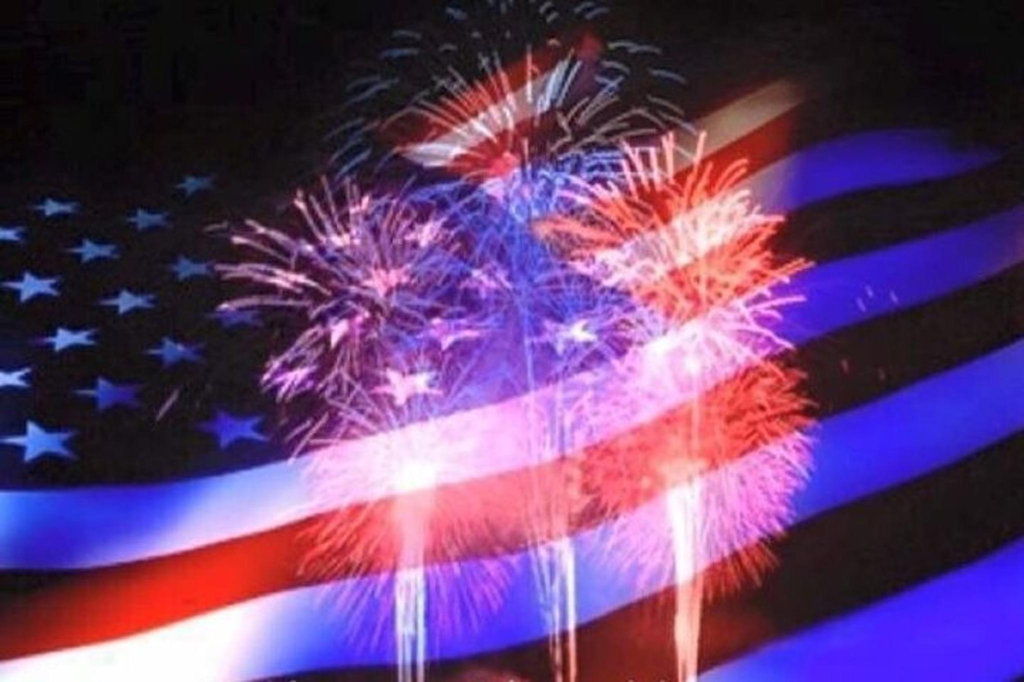 Laguna Madre Bay Dolphin Watch and Fireworks Cruise - Image 4