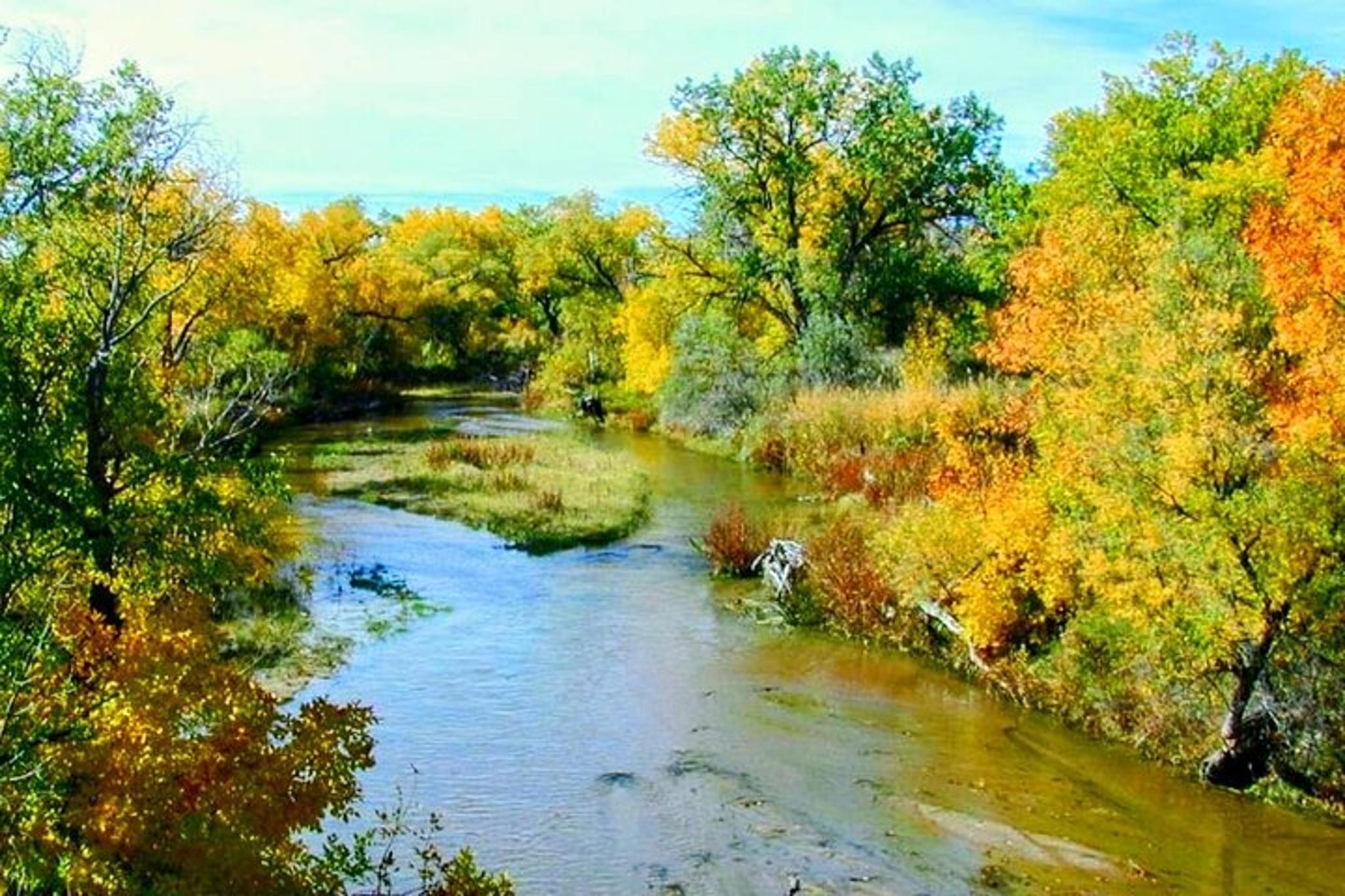 Golden Red Rocks E-Bike Tour - Image 5