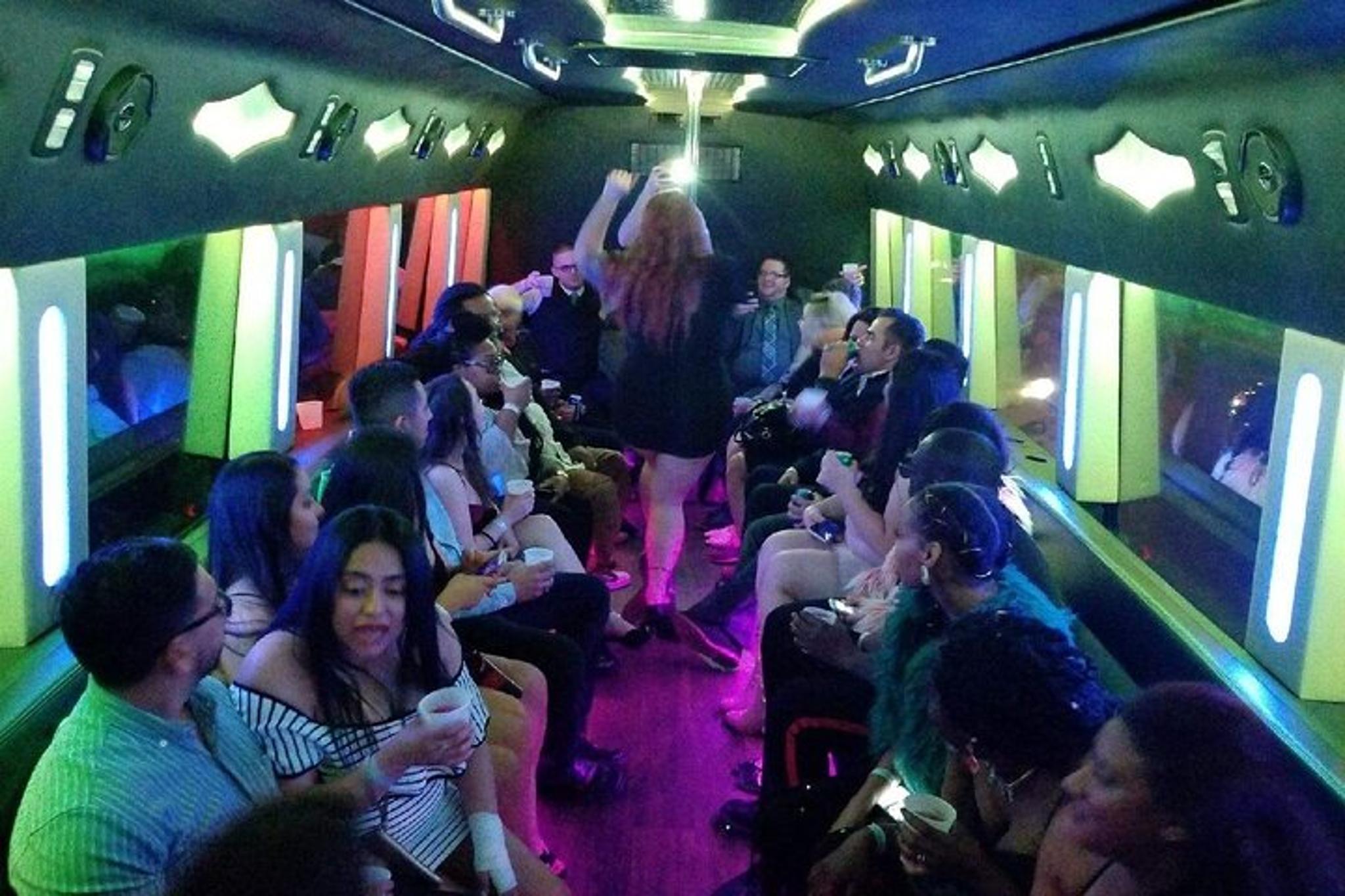 Las Vegas Nightclub Party Bus Tour - Image 2
