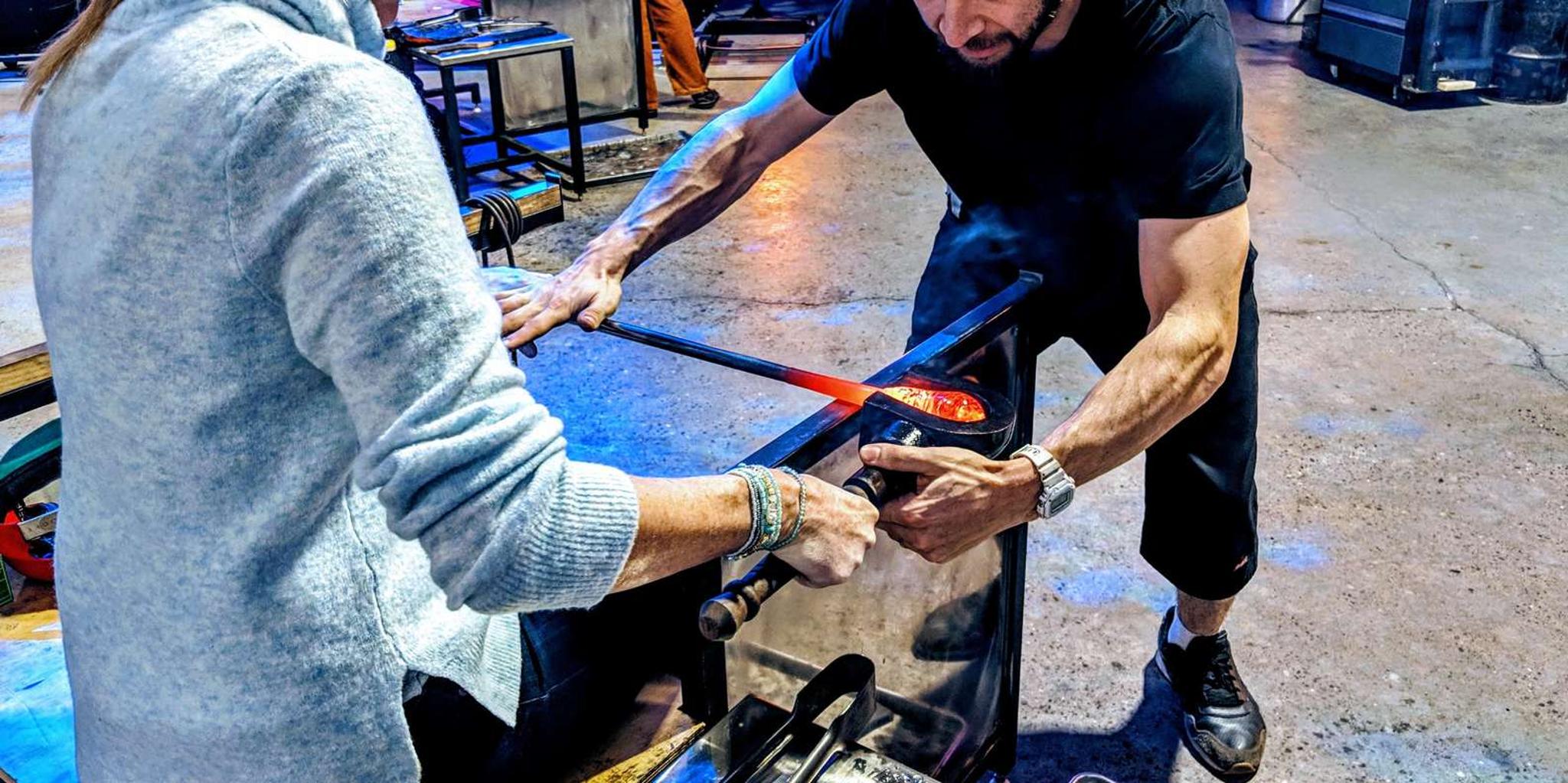 Seattle Glassblowing Workshop - Image 1