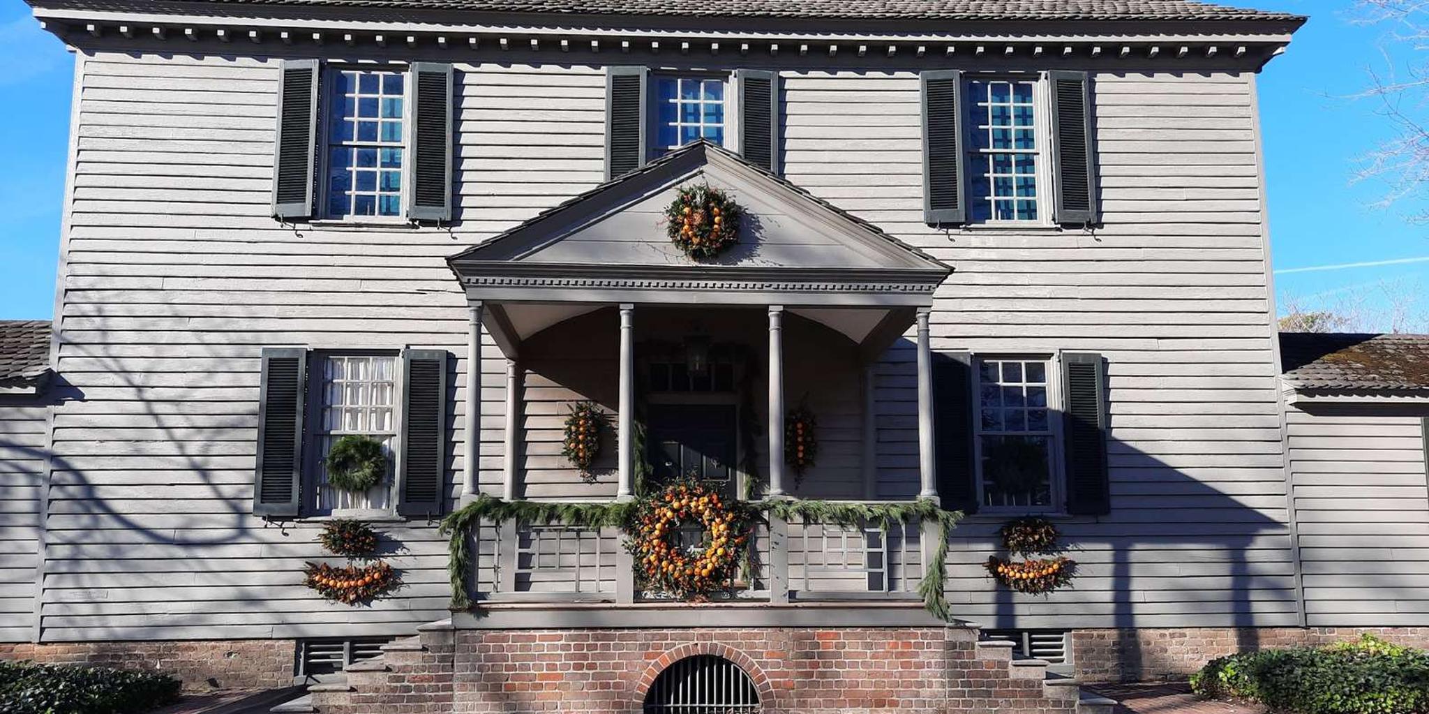 Williamsburg Christmas Walking Tour