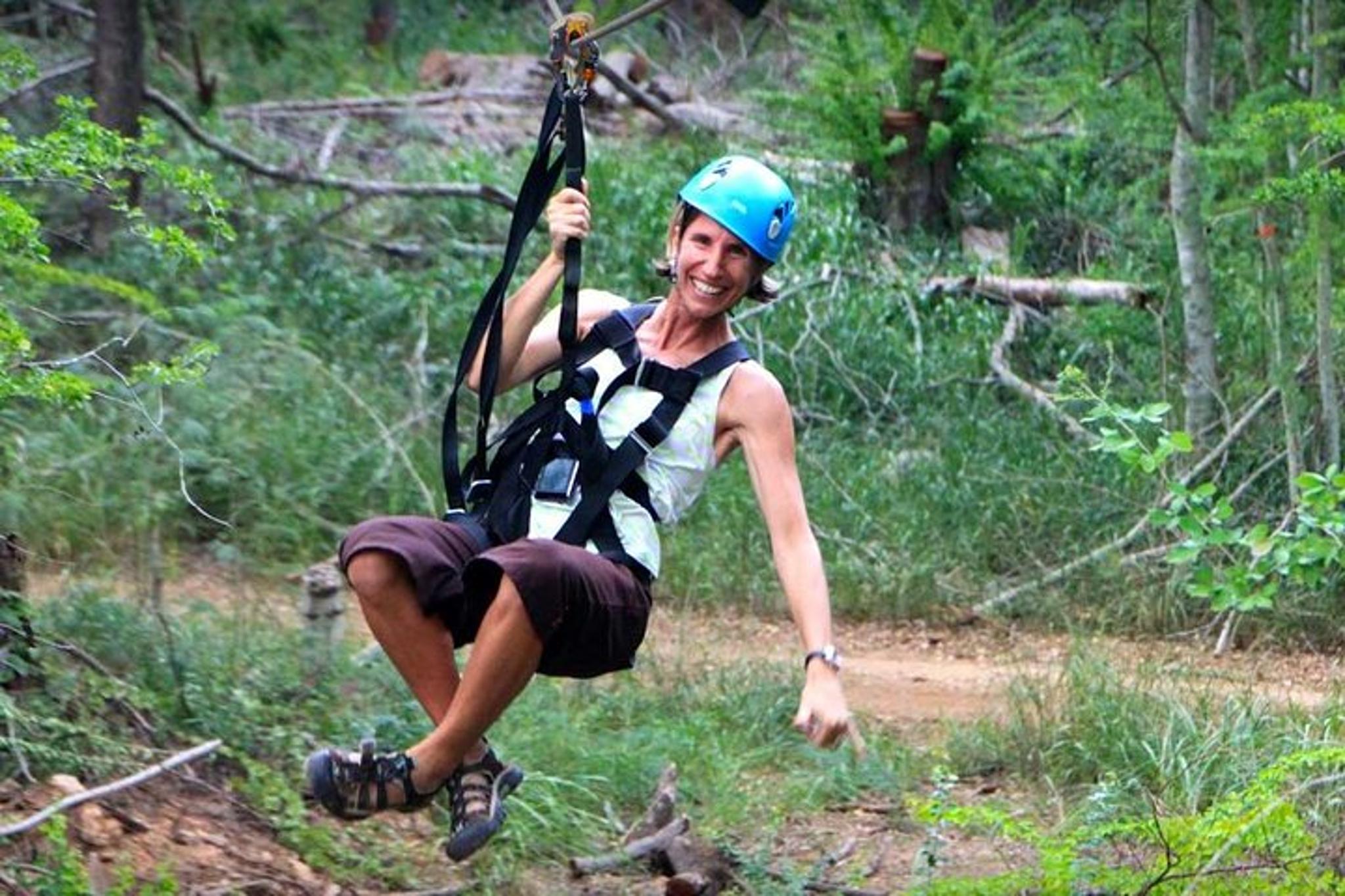 Kapolei Zipline Adventure at Coral Crater 1 hr - Image 4