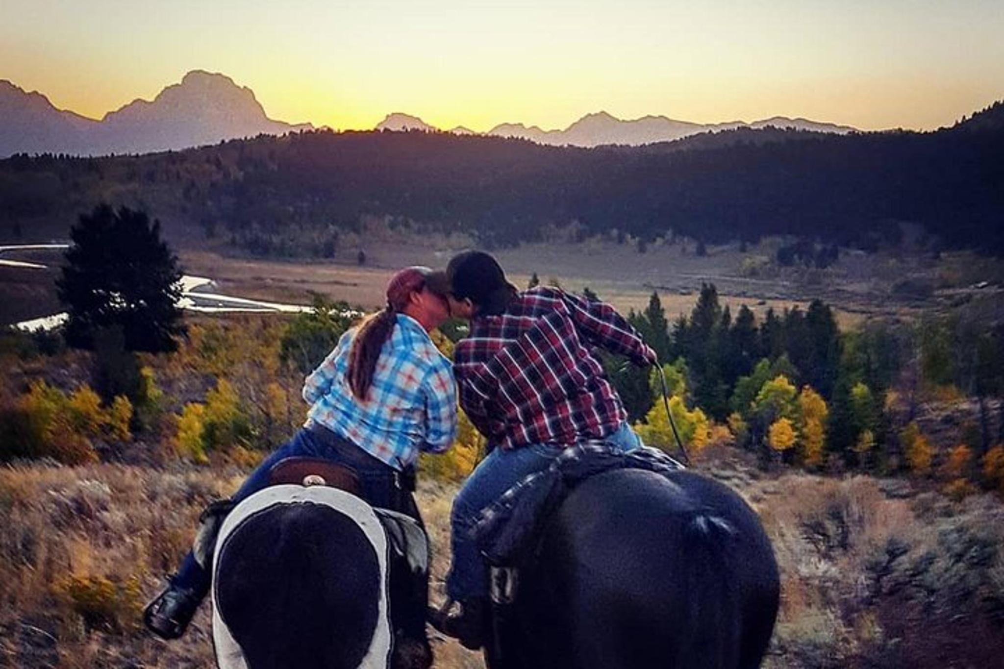 Heart Six Ranch Dinner Cookout Ride - Image 5
