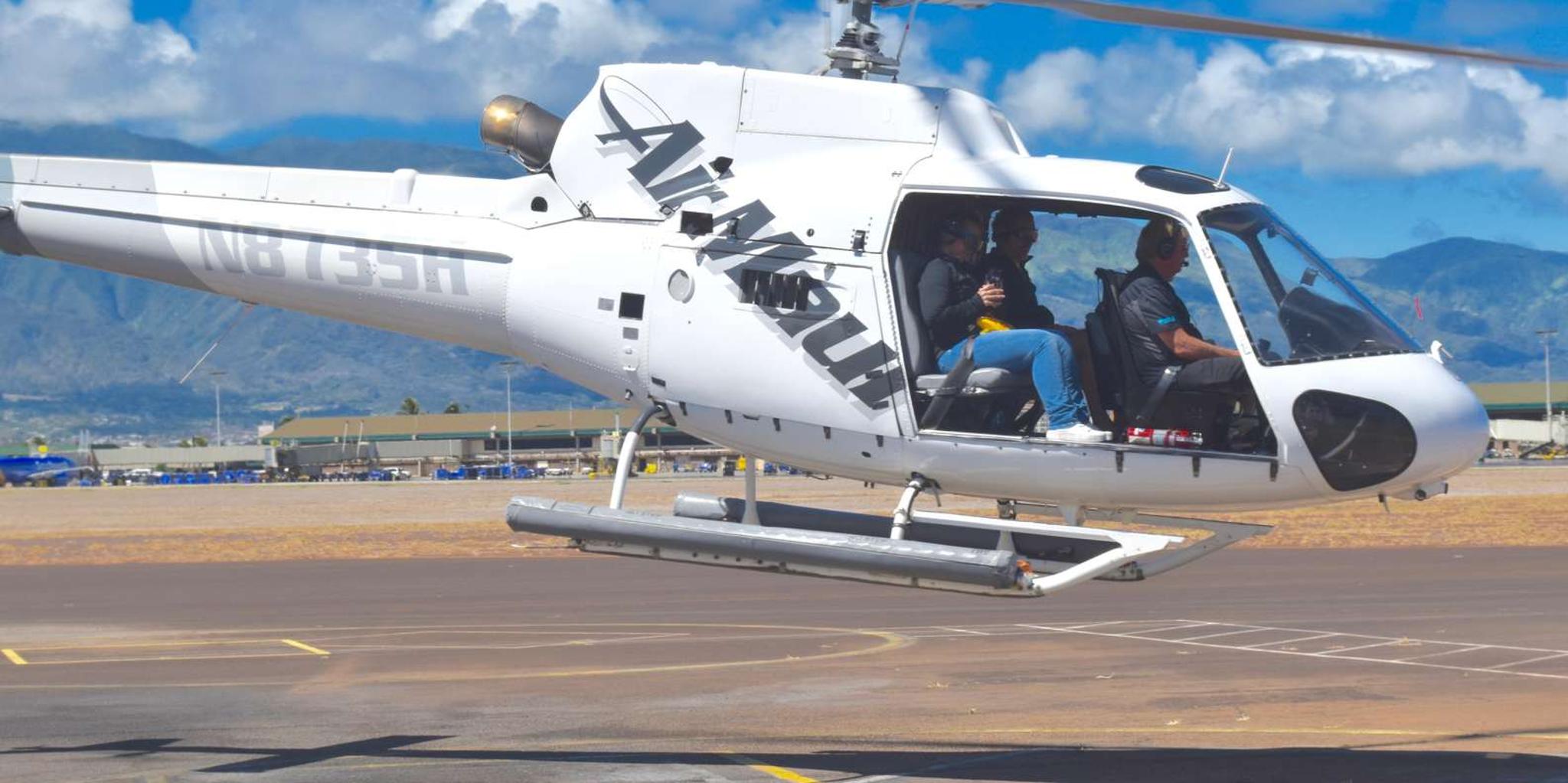 Kahului Doors-Off Helicopter Tour of West Maui and Molokai 45 min