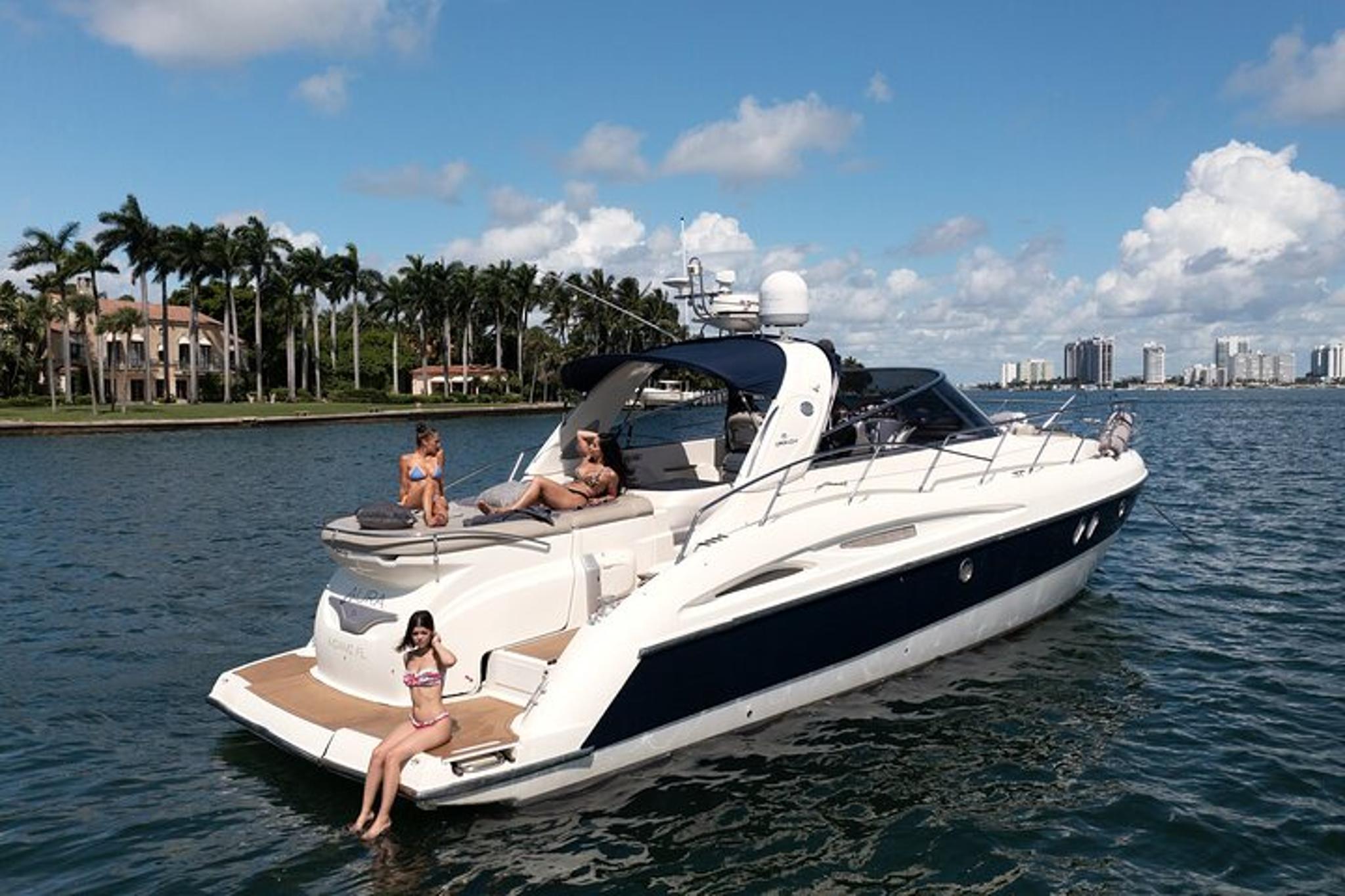 Miami Bachelorette Boat Day - Image 6