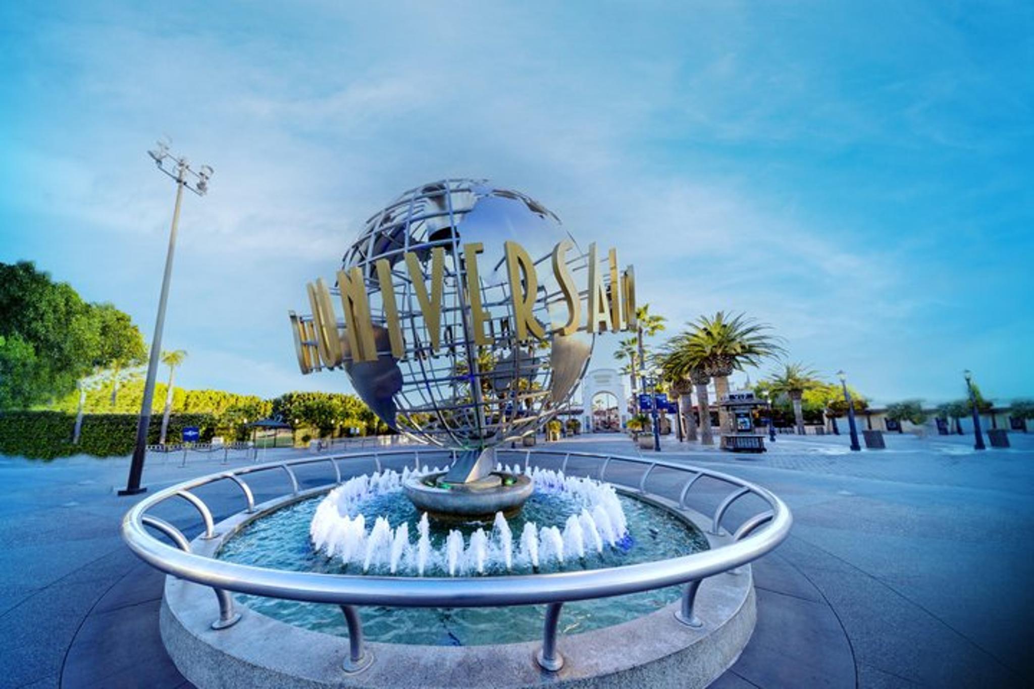 Los Angeles Universal Studios and Celebrity Homes Tour