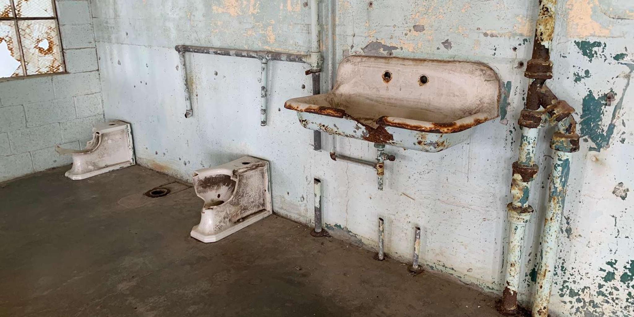 San Francisco Alcatraz Ferry & Audio Tour with Night Option - Image 6