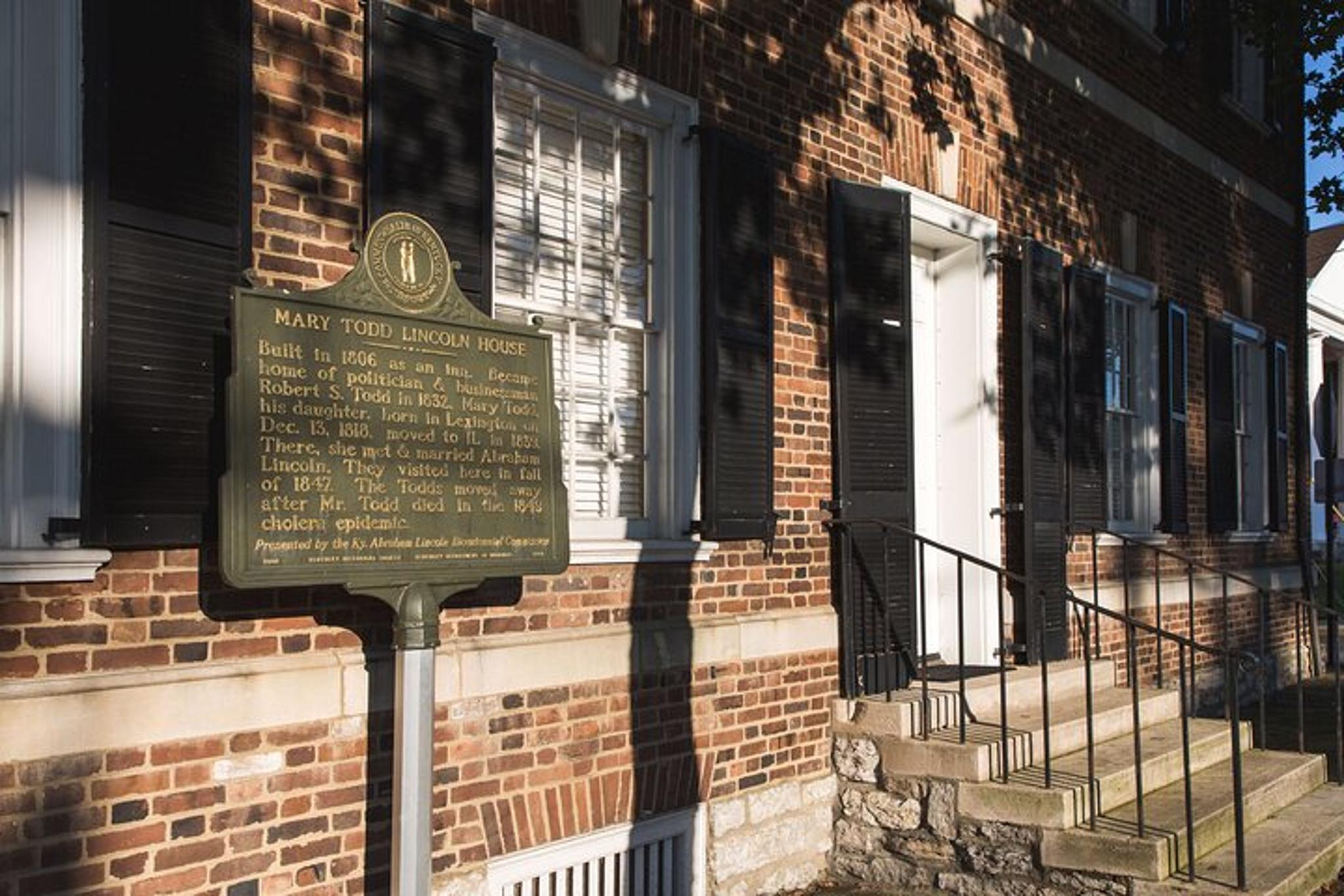 Lexington Mary Todd Lincoln House Tour - Image 6