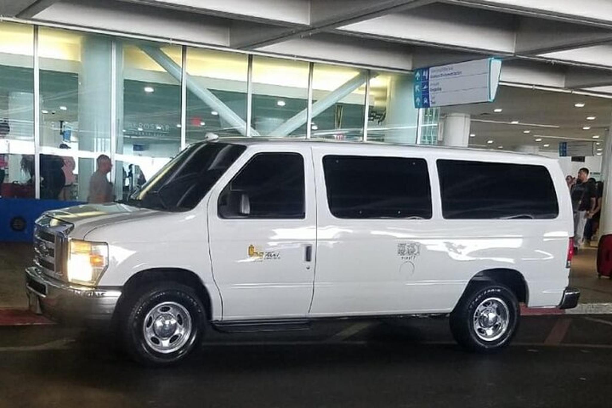 Tampa Airport to Clearwater Beach Private Transfer - Image 2