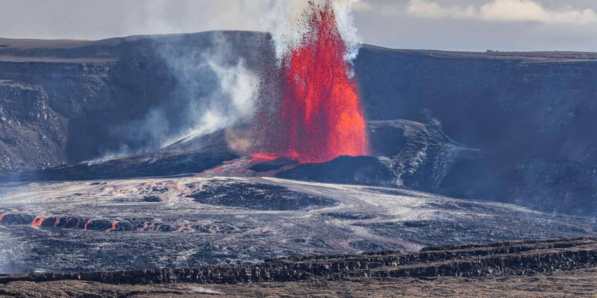 Hilo Volcanoes and Waterfalls Private Tour