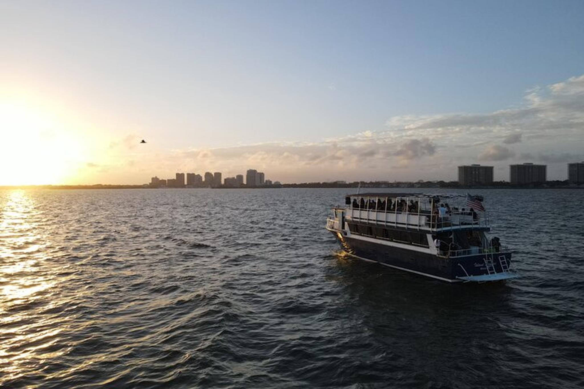 Miami Party Boat Cruise - Image 5