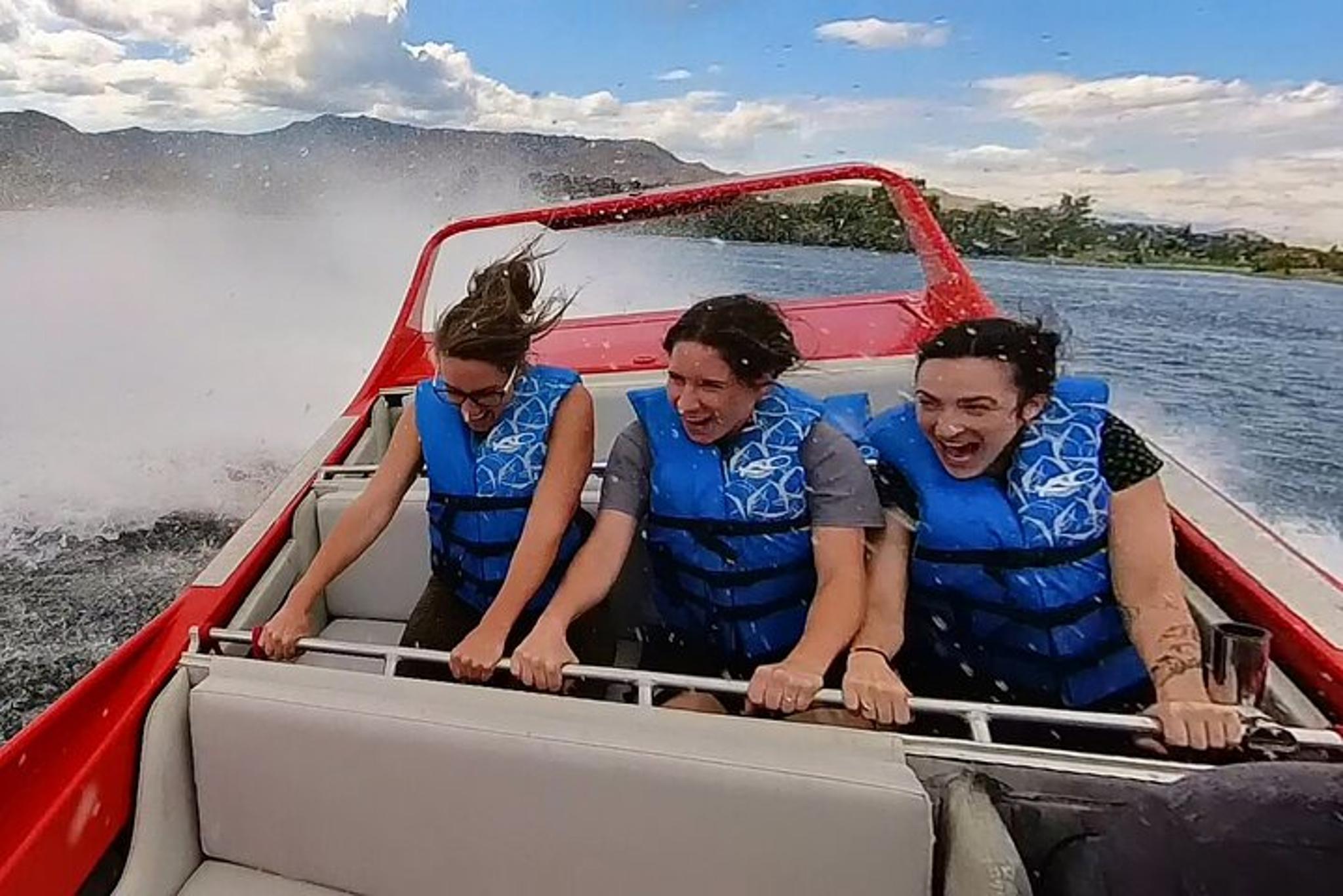 Wenatchee Adventure Boat Ride - Image 3