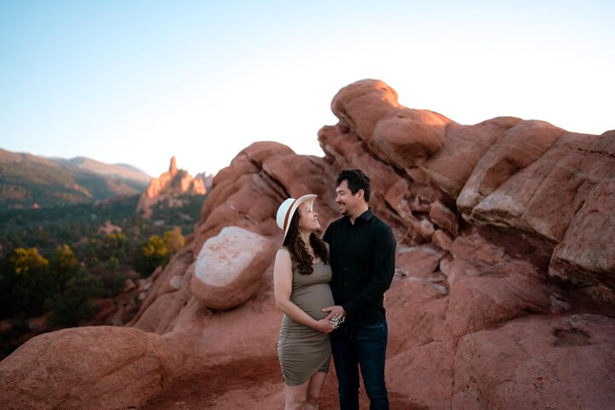 Colorado Springs Photoshoot Garden of the Gods 1 hr - Image 5