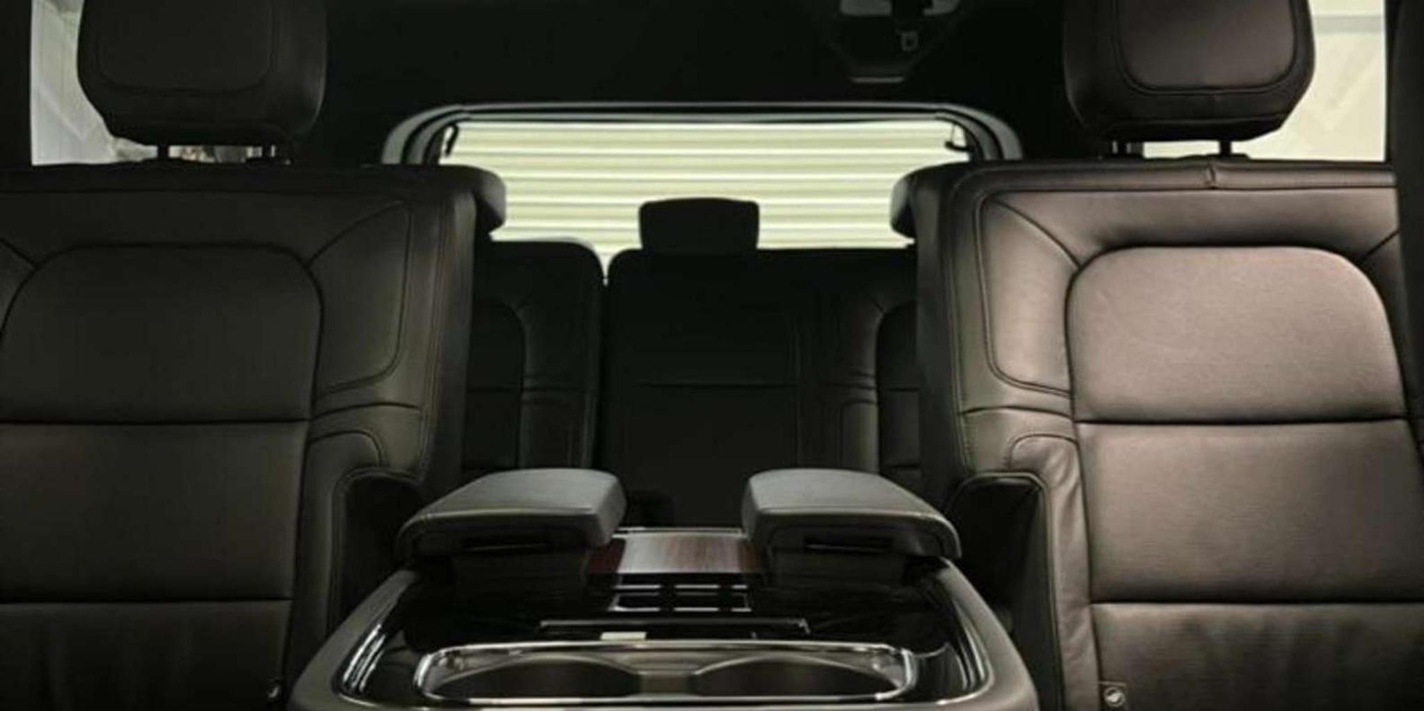 New York City Luxury SUV Transfer - Image 3
