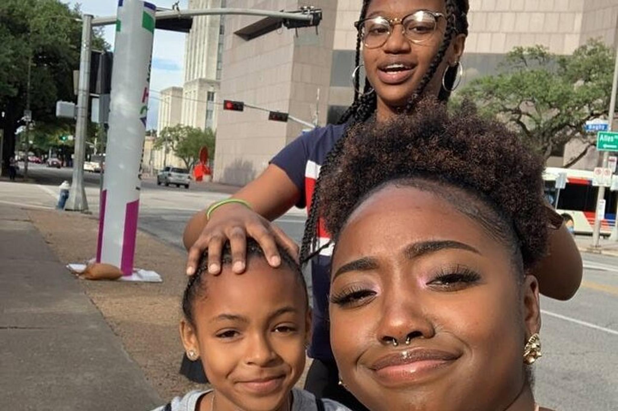 Cincinnati Scavenger Hunt - Image 6