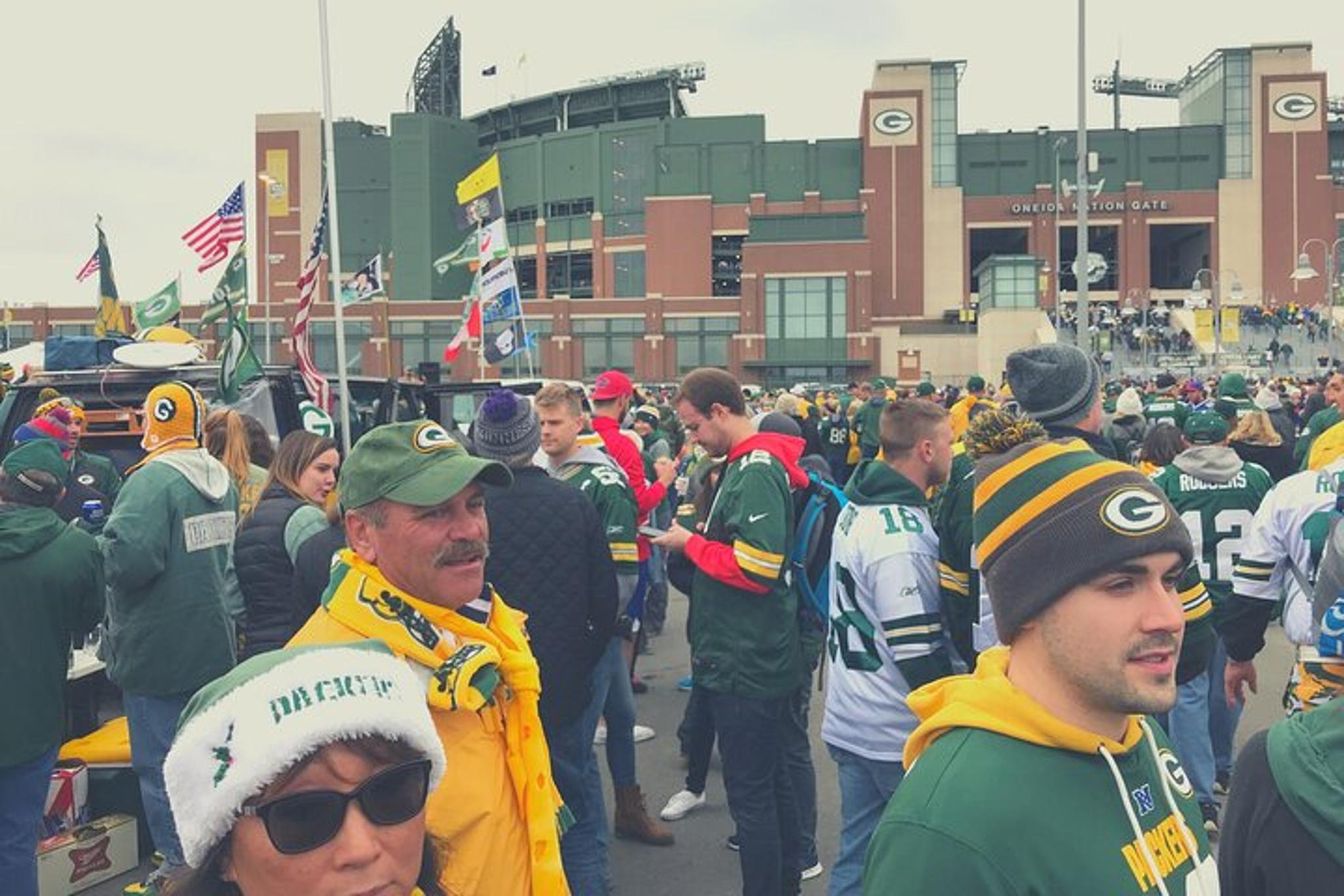 Green Bay Packers Football Game Ticket at Lambeau Field - Image 2