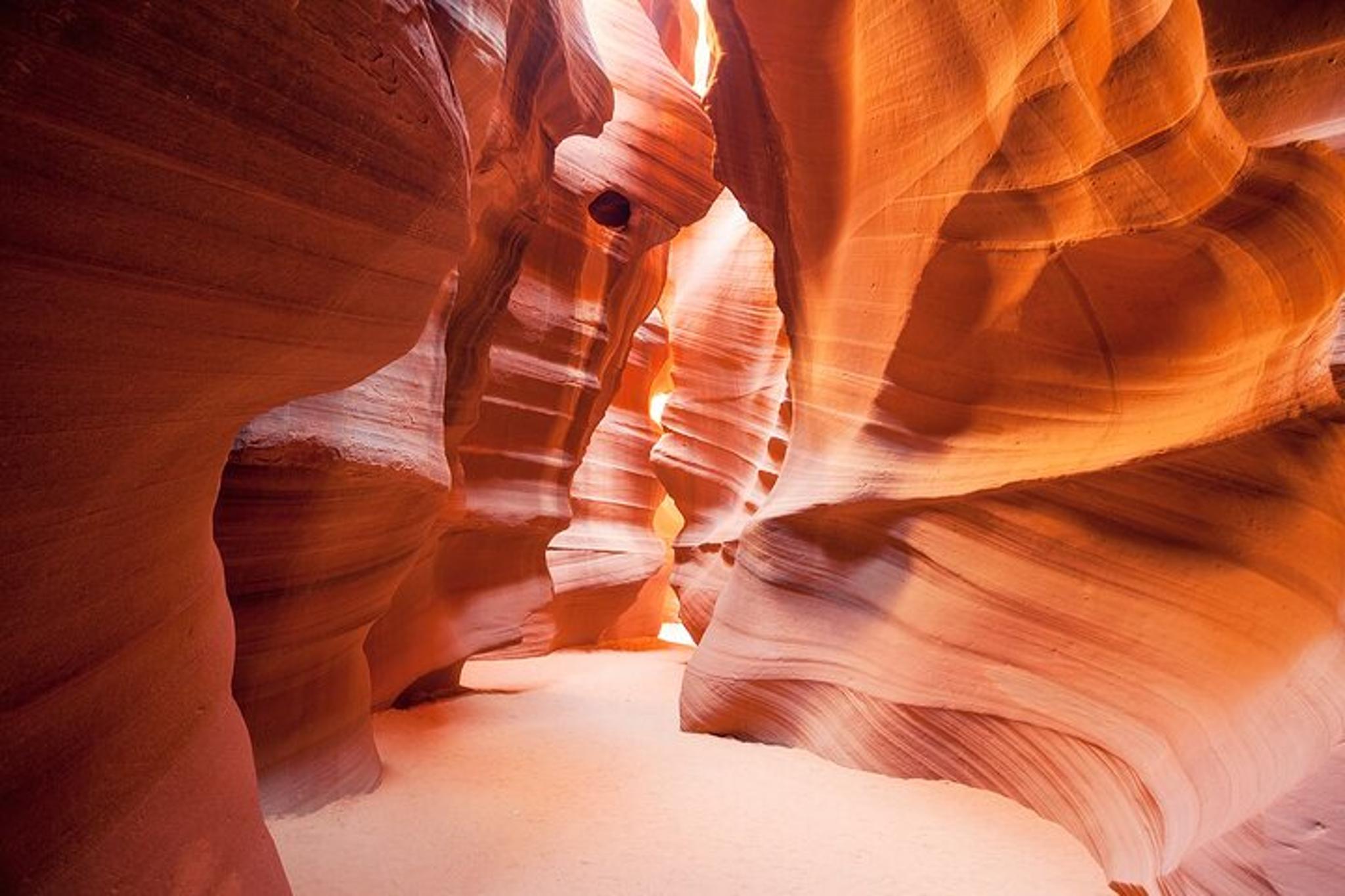 Las Vegas Antelope Canyon, Monument Valley & Horseshoe Bend Tour - Image 6