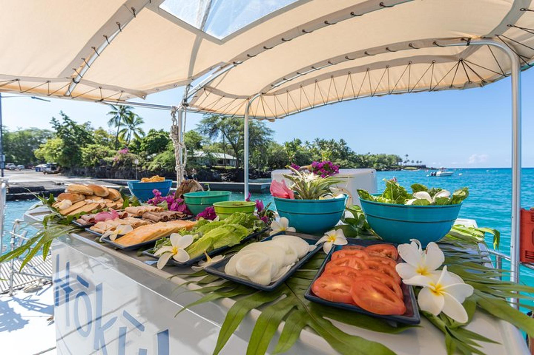 Kona Sail & Snorkel to Captain Cook Monument