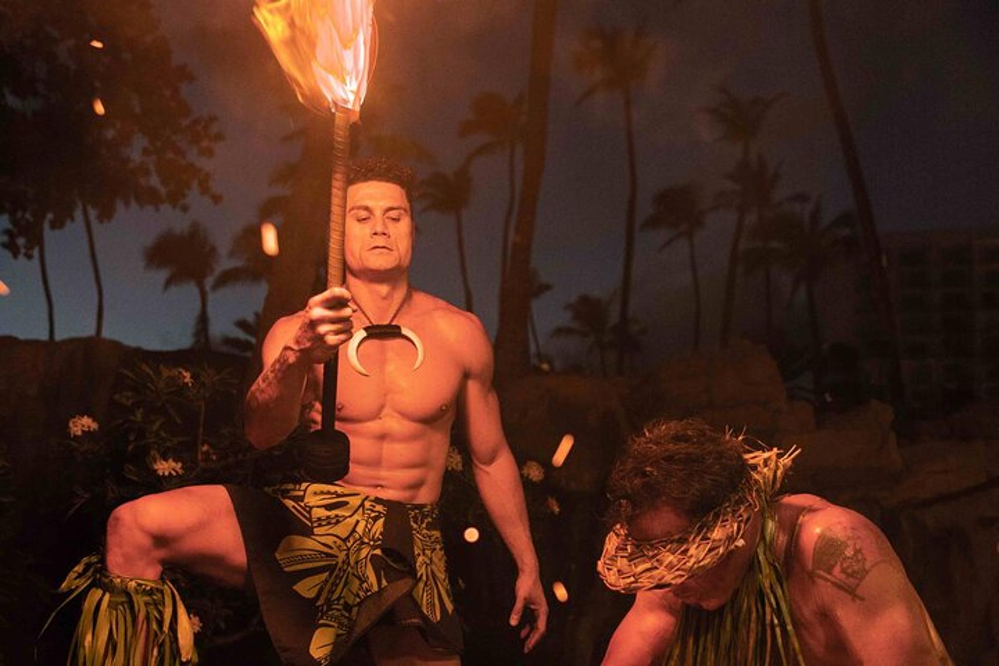 Maui Wailele Luau with Fire and Knife Performance - Image 6