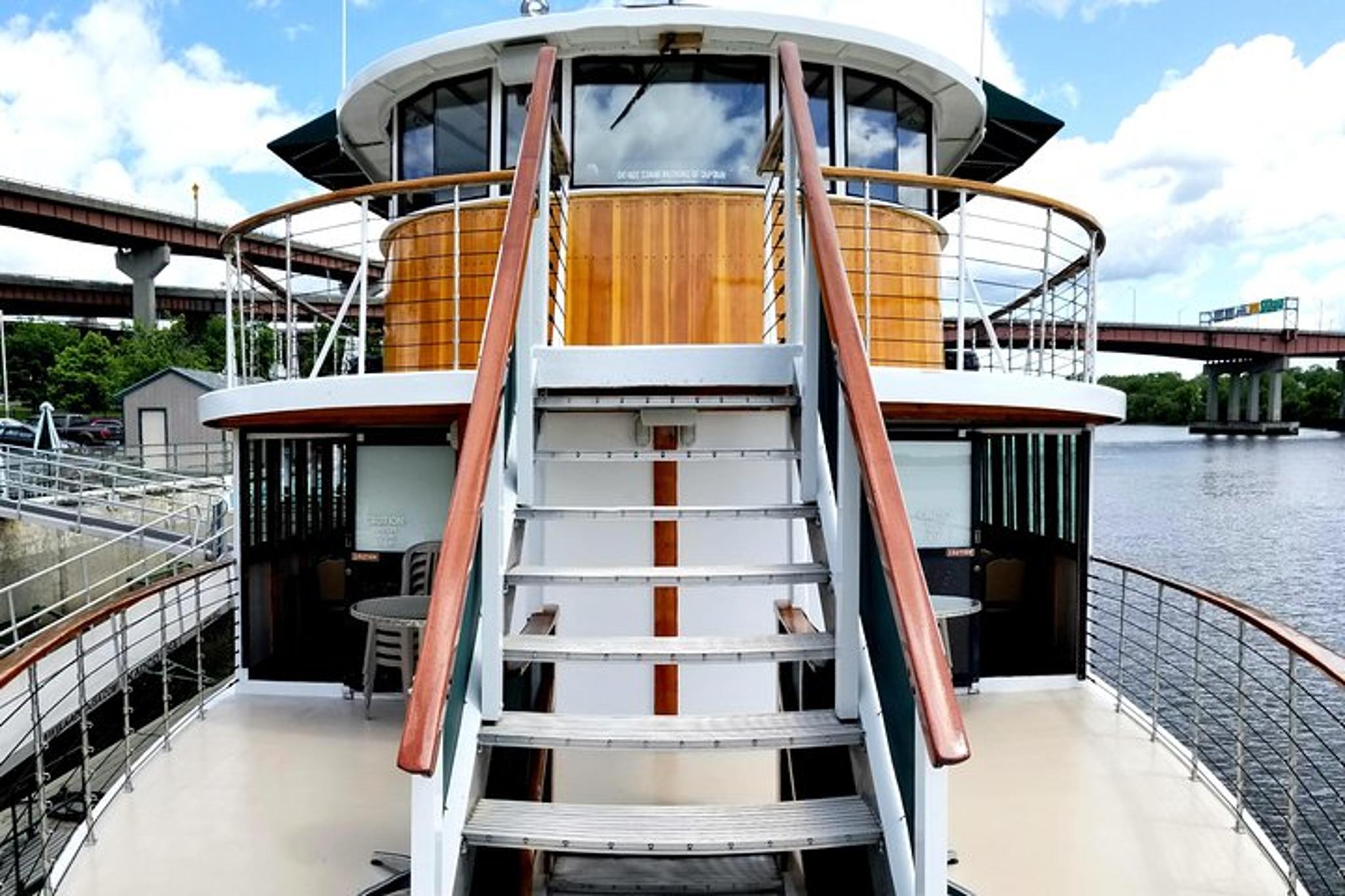 Albany Hudson River Sightseeing Cruise 90 min