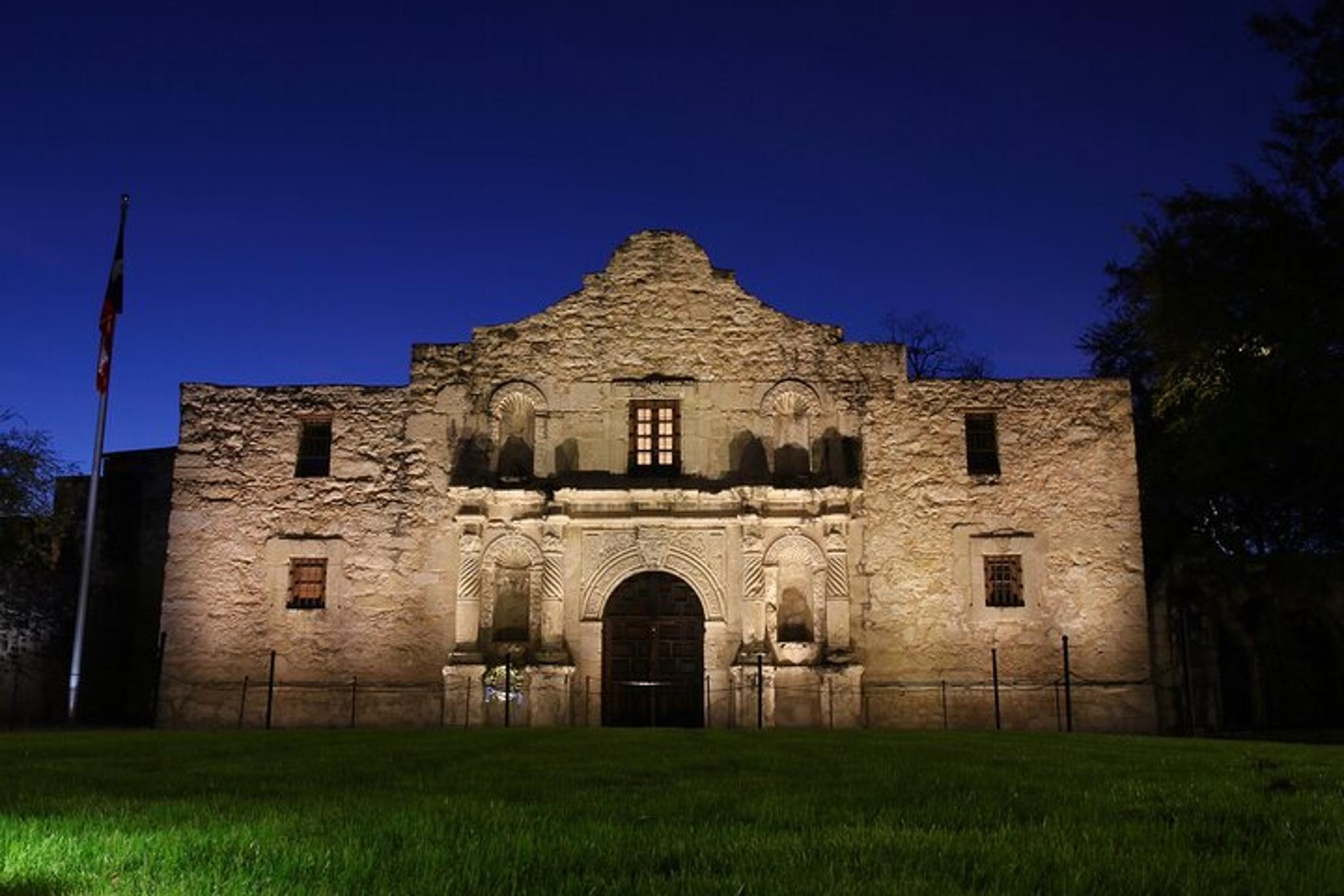 San Antonio Ghost Audio Tour with EMF Reader - Image 4