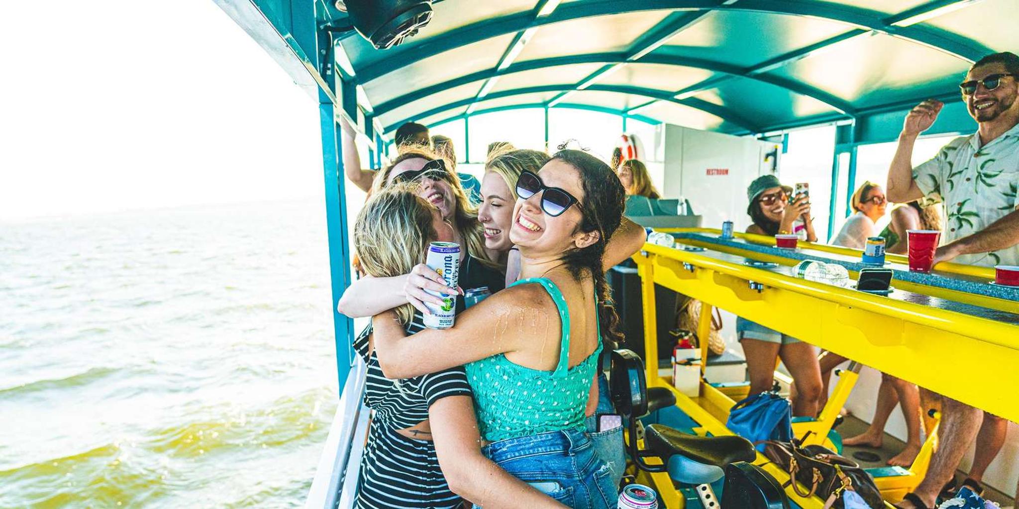 Fort Lauderdale Sandbar Splash and Yacht Tour 2 hr - Image 6