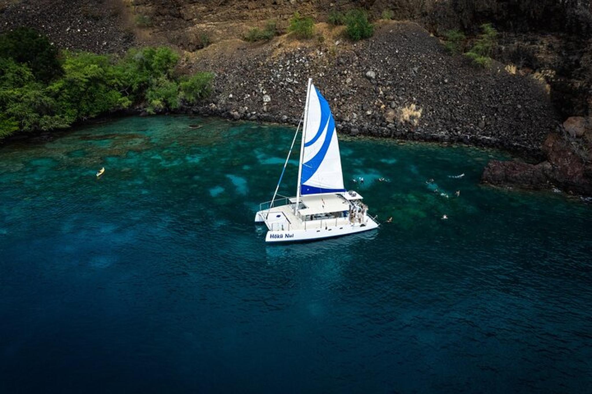 Kona Sail & Snorkel to Captain Cook Monument - Image 5