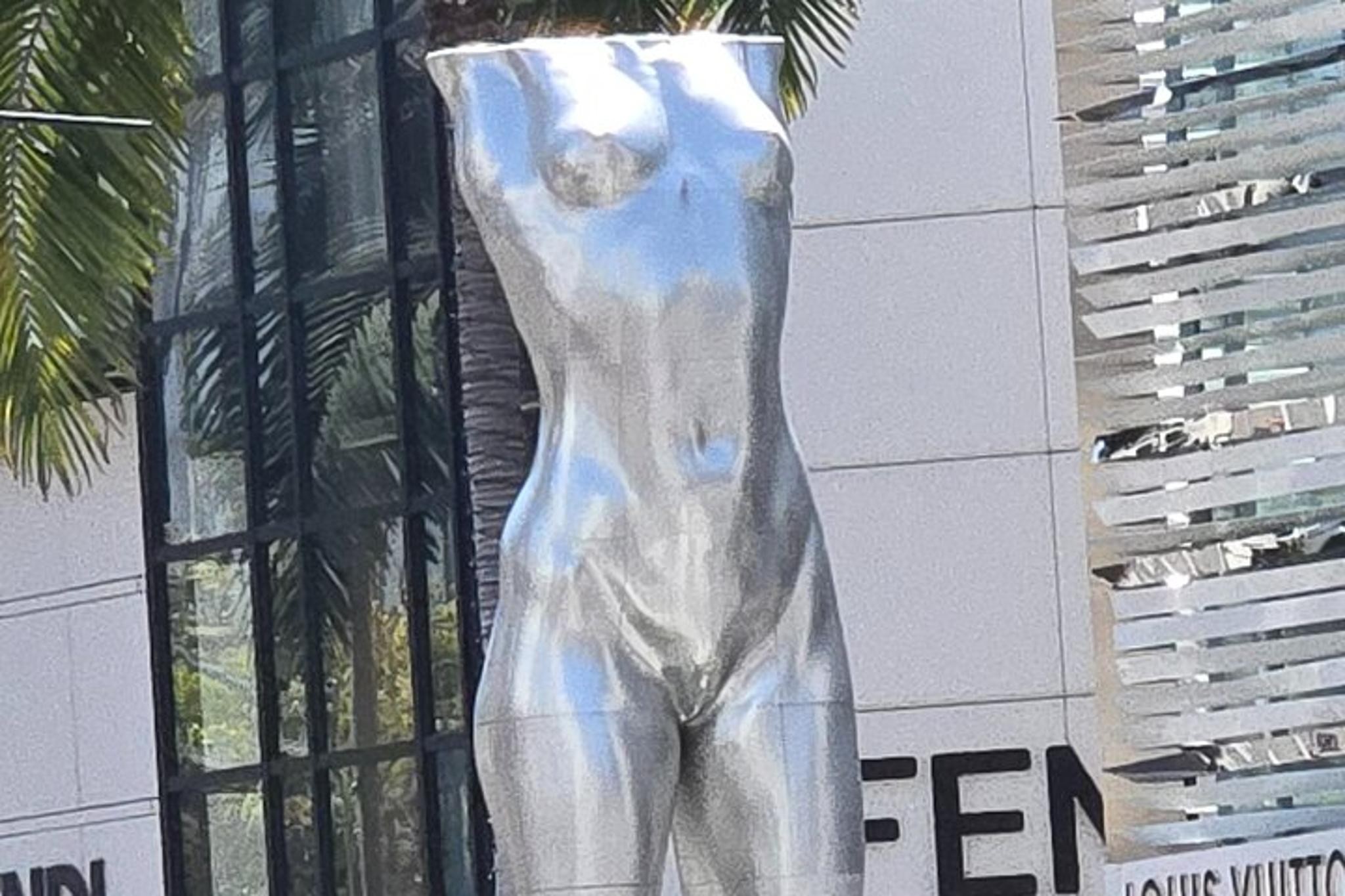 Beverly Hills Self-Guided Audio Tour - Image 4