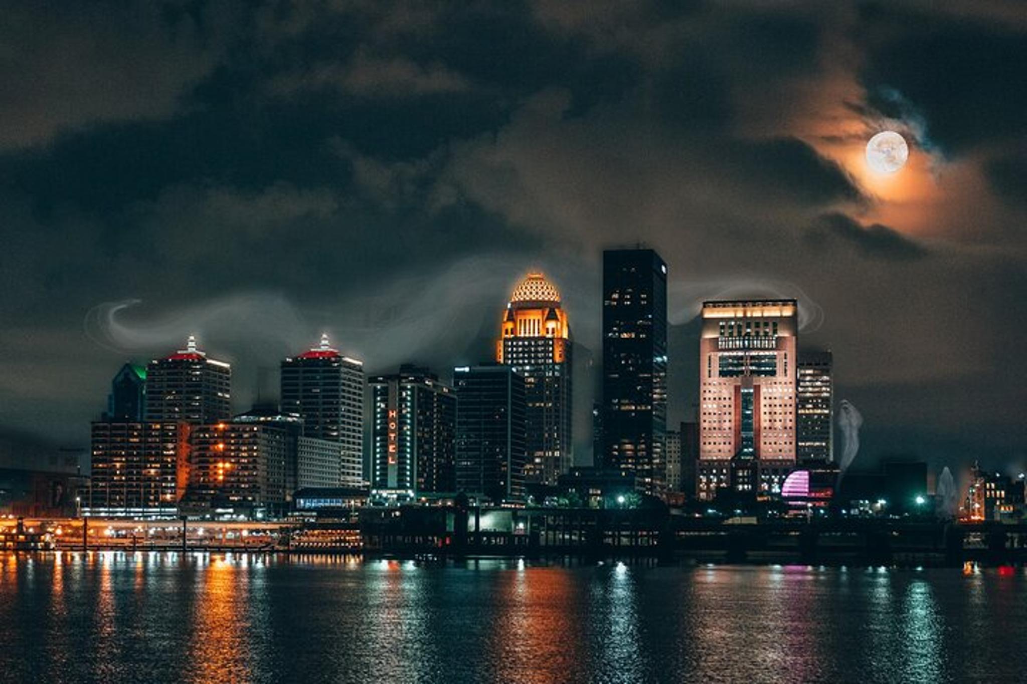 Louisville Murder, Crime, & Ghost Tour with Cocktail - Image 2
