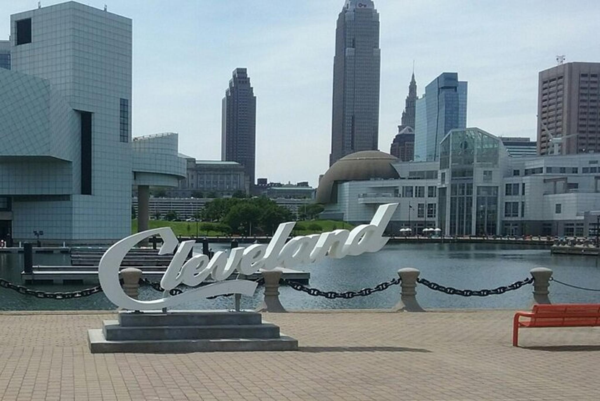 Cleveland Private City Tour 2 hr - Image 1