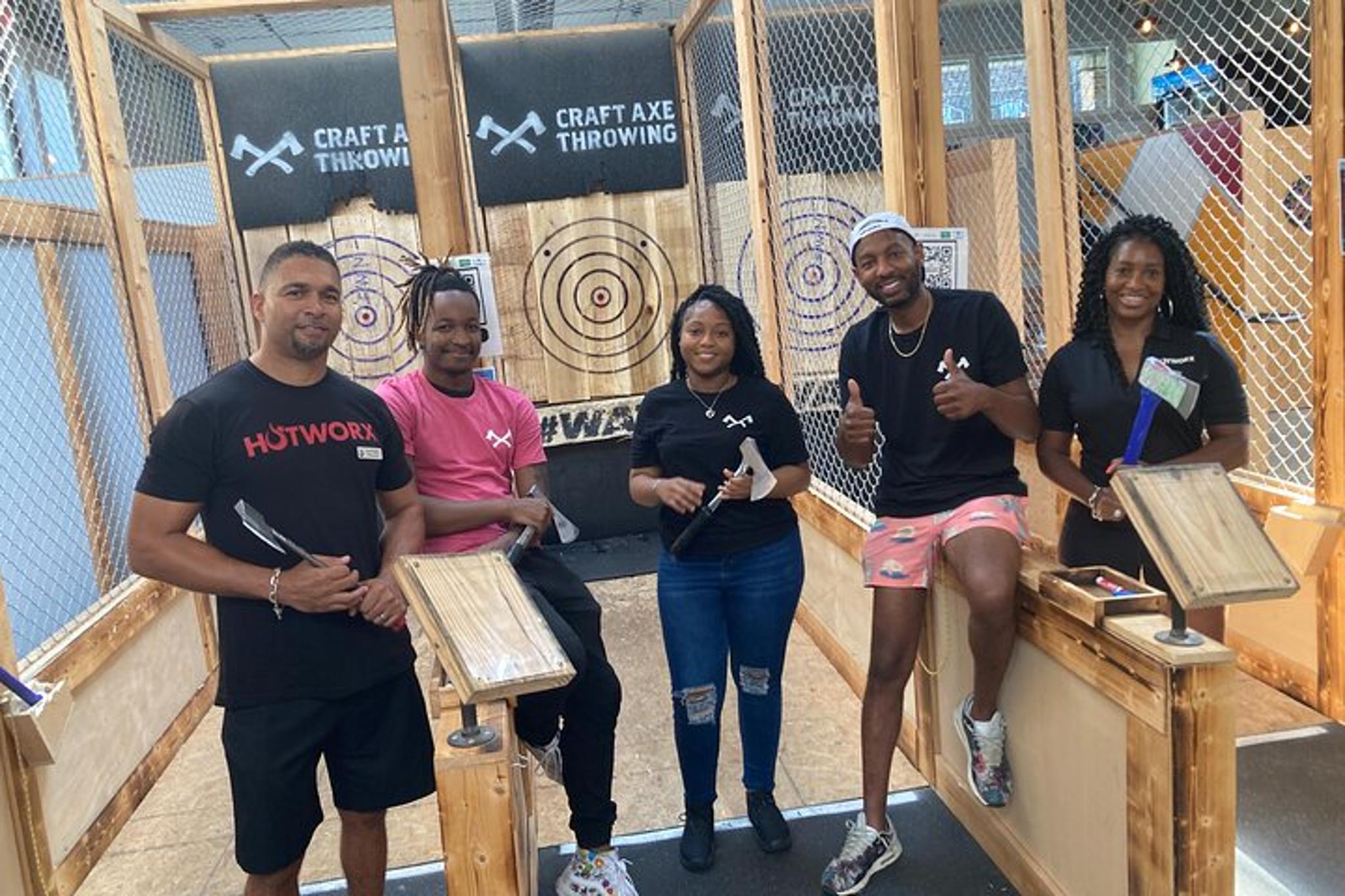 Memphis Axe Throwing Experience 1 hr - Image 4