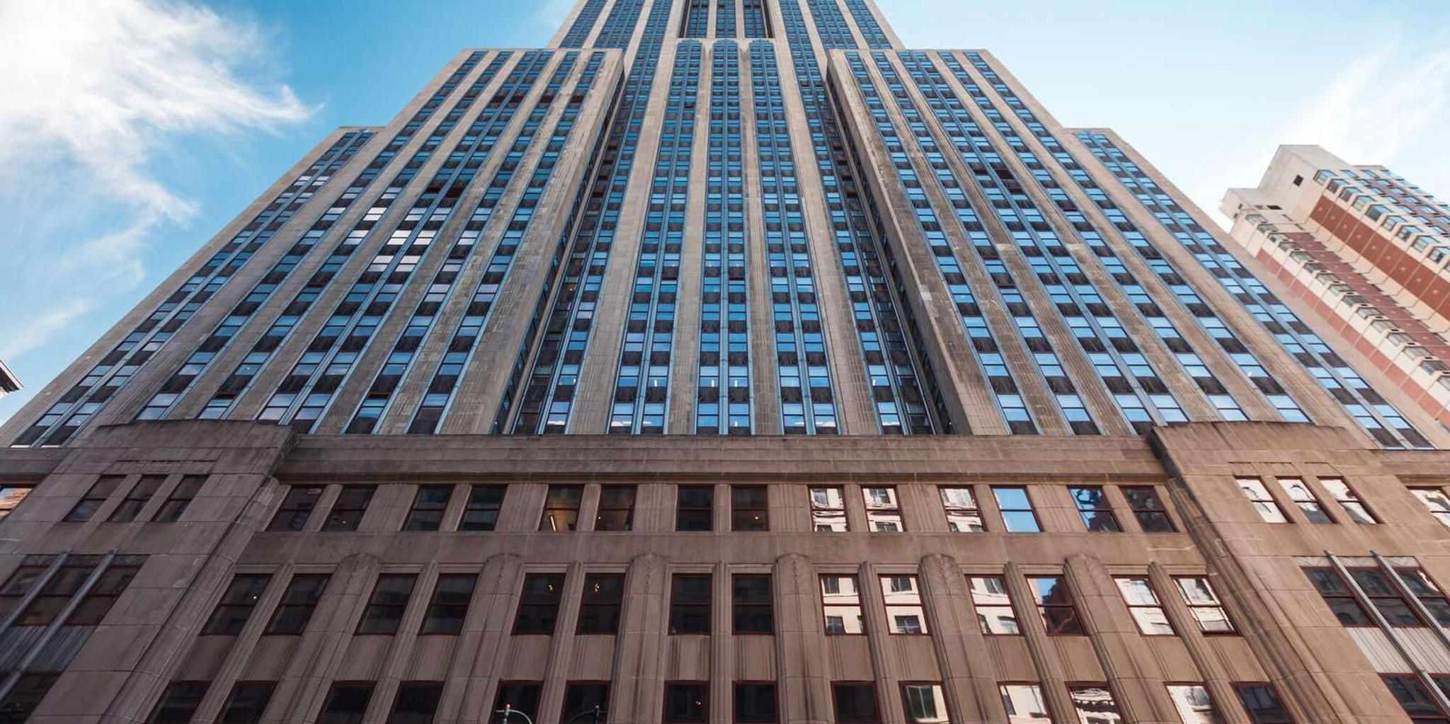 New York City Midtown Walking and Observatory Tour - Image 4