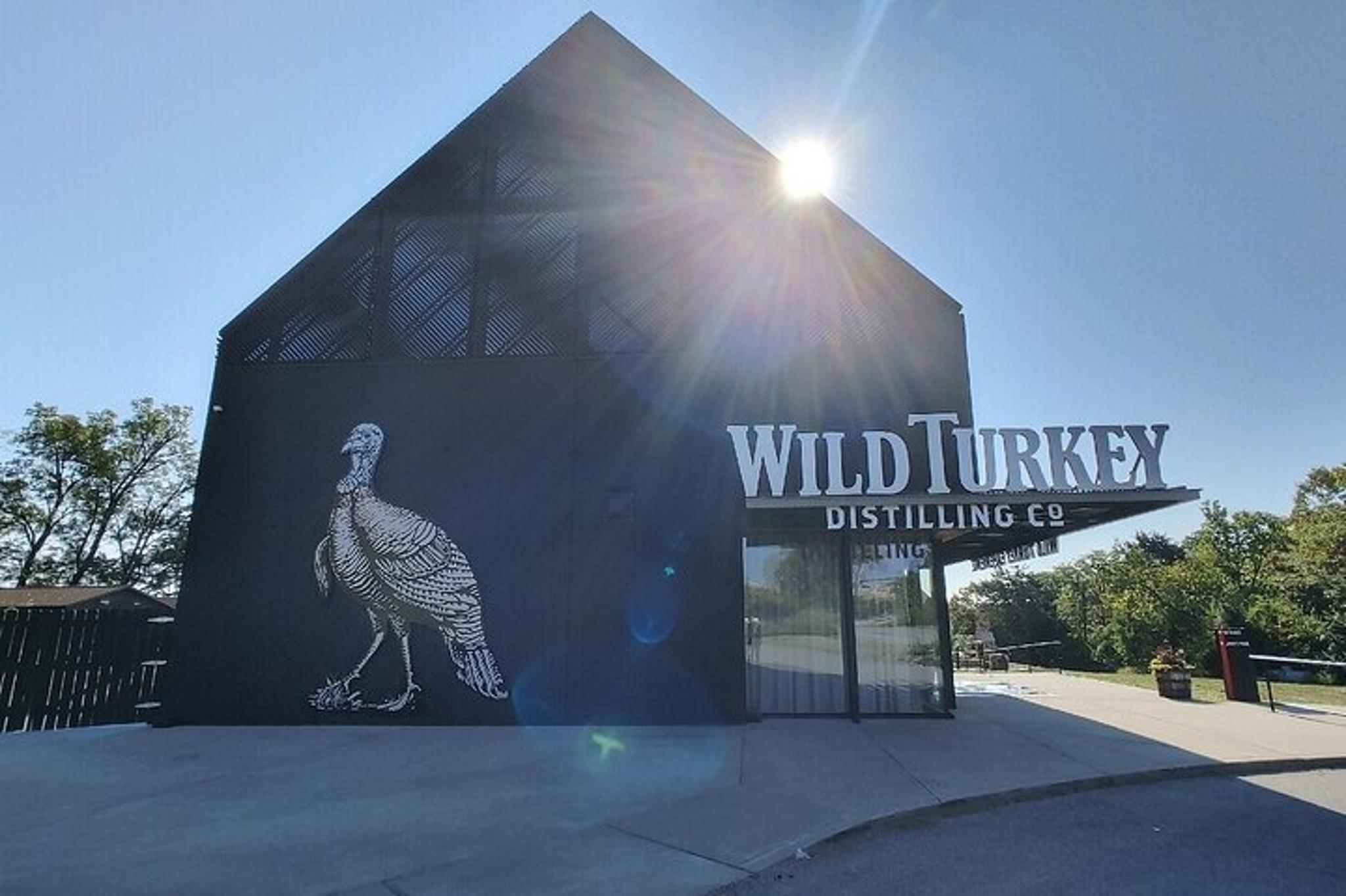 Louisville Bourbon Distillery Tour - Image 5