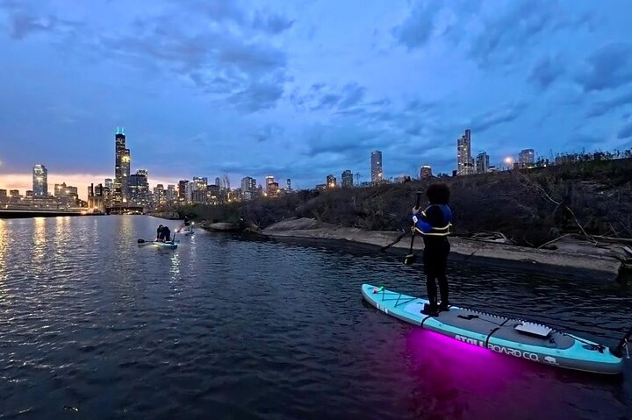 Chicago Paddleboard Sunset Experience
