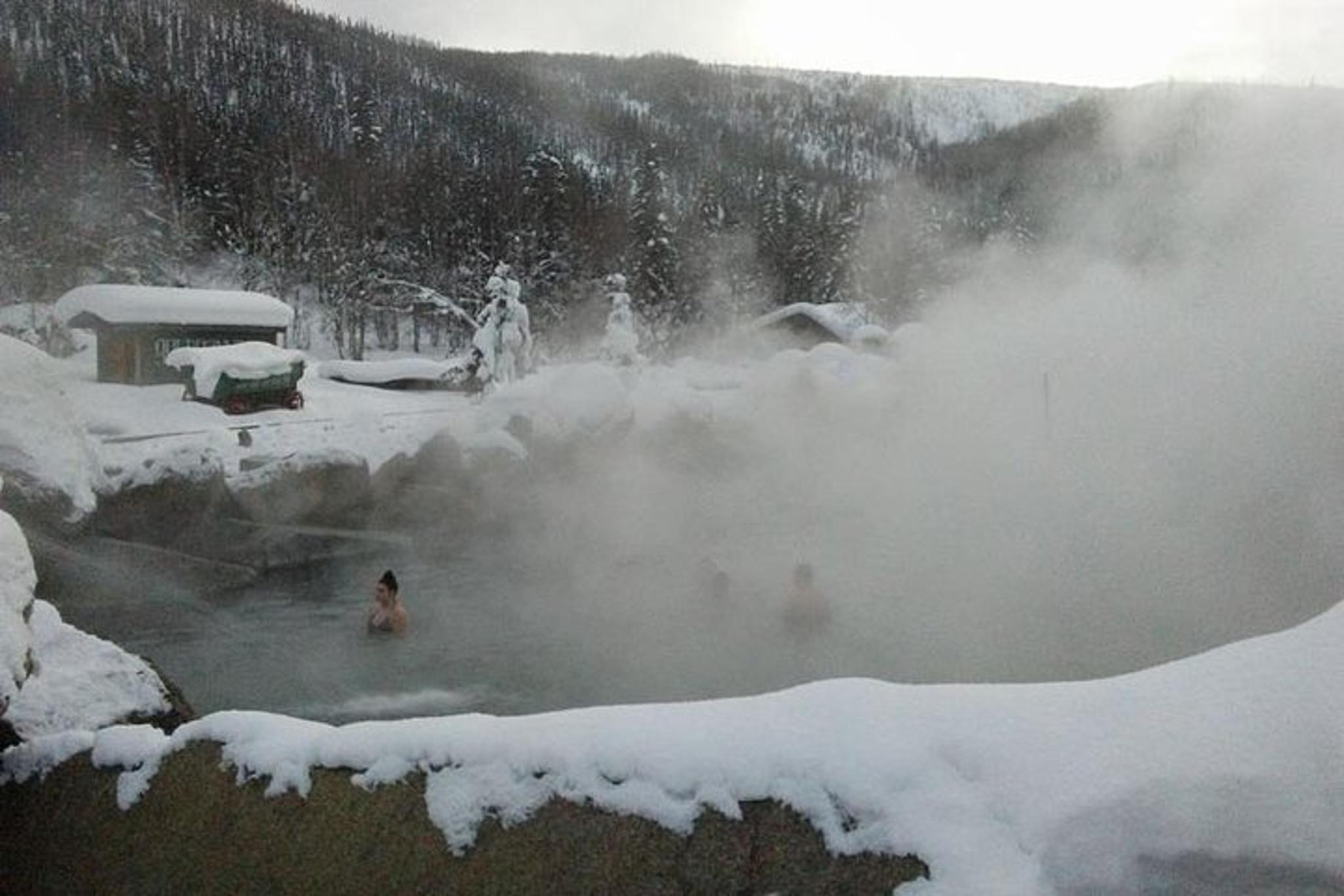 Fairbanks Chena Hot Springs Aurora Tour - Image 2