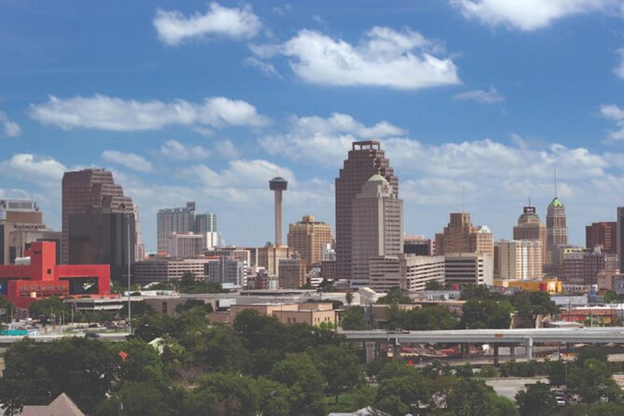 San Antonio Small Group Tour with Boat, Tower, and Alamo - Image 5