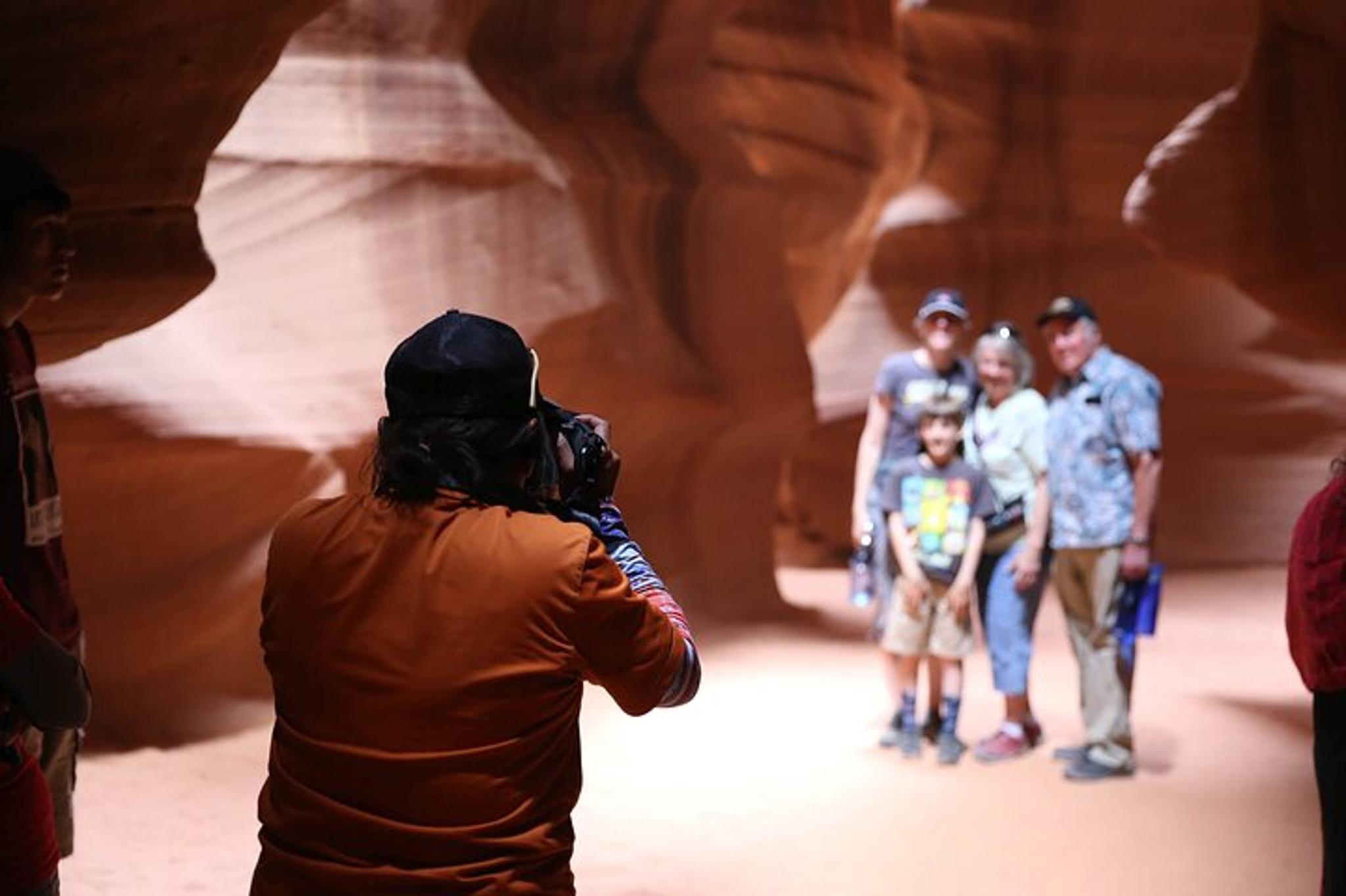 Page Upper Antelope Canyon Tour - Image 3