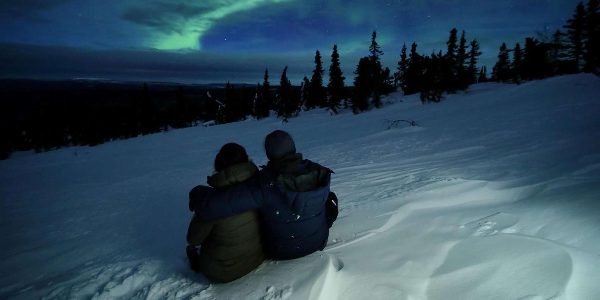 Fairbanks Northern Lights Photography Tour with Pizza - Image 6