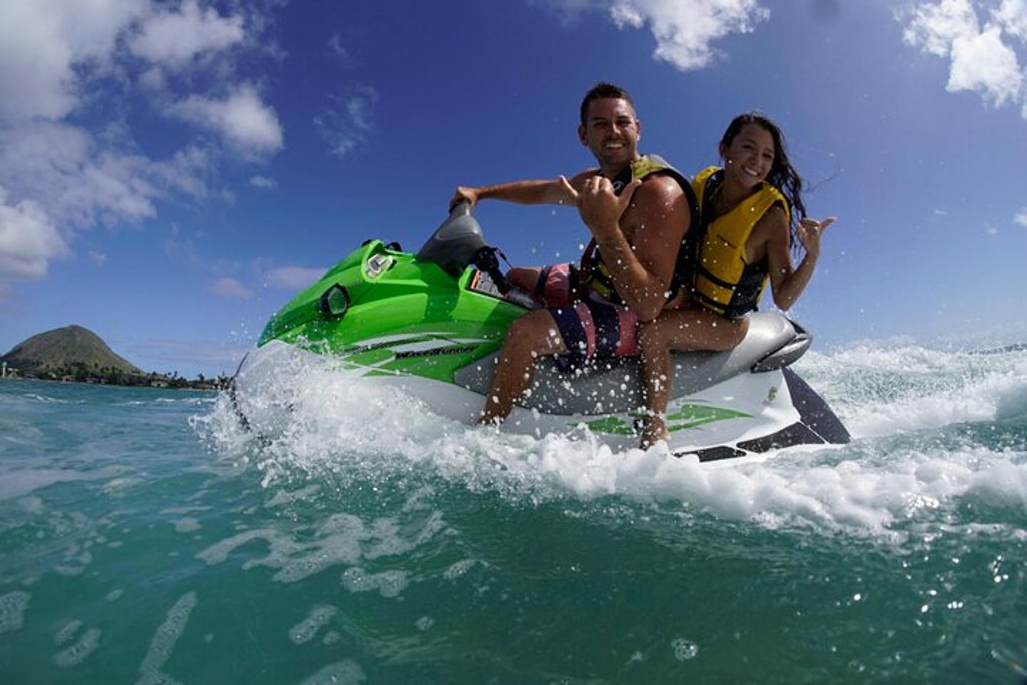 Honolulu Jet Ski and Banana Boat Combo 90 Min - Image 6