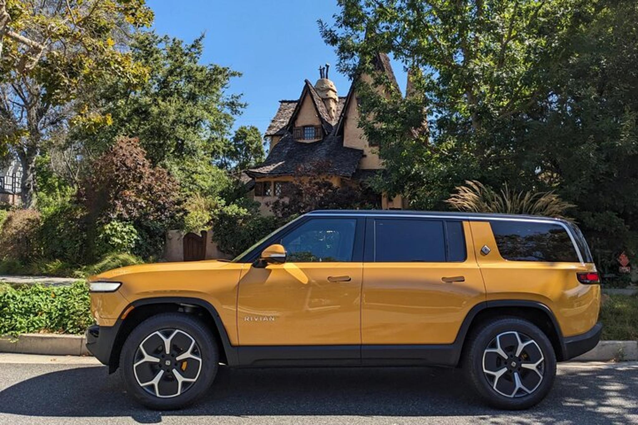 Los Angeles Private Full Day EV SUV Tour - Image 2