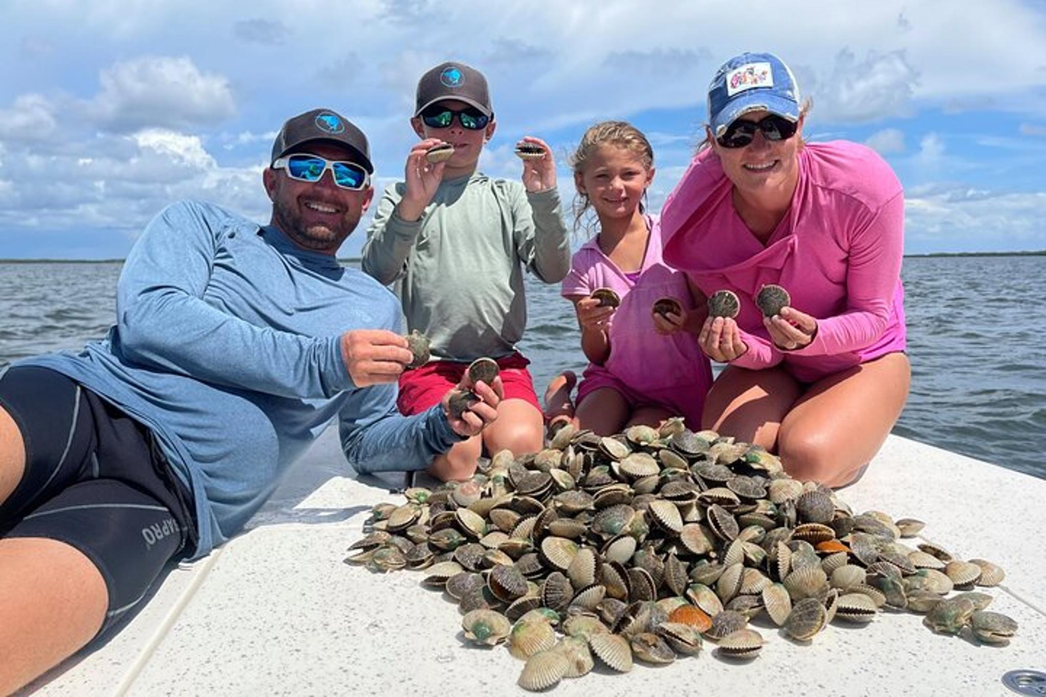 Crystal River Scallop Harvesting Snorkel Excursion - Image 4