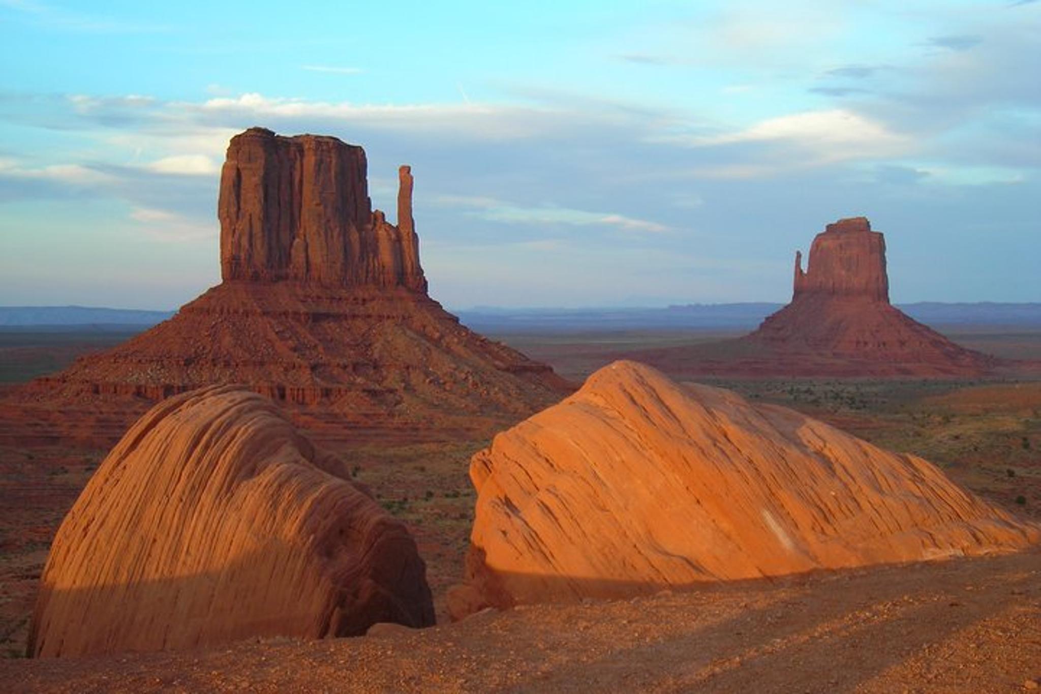 Monument Valley Hogan Overnight Experience - Image 2