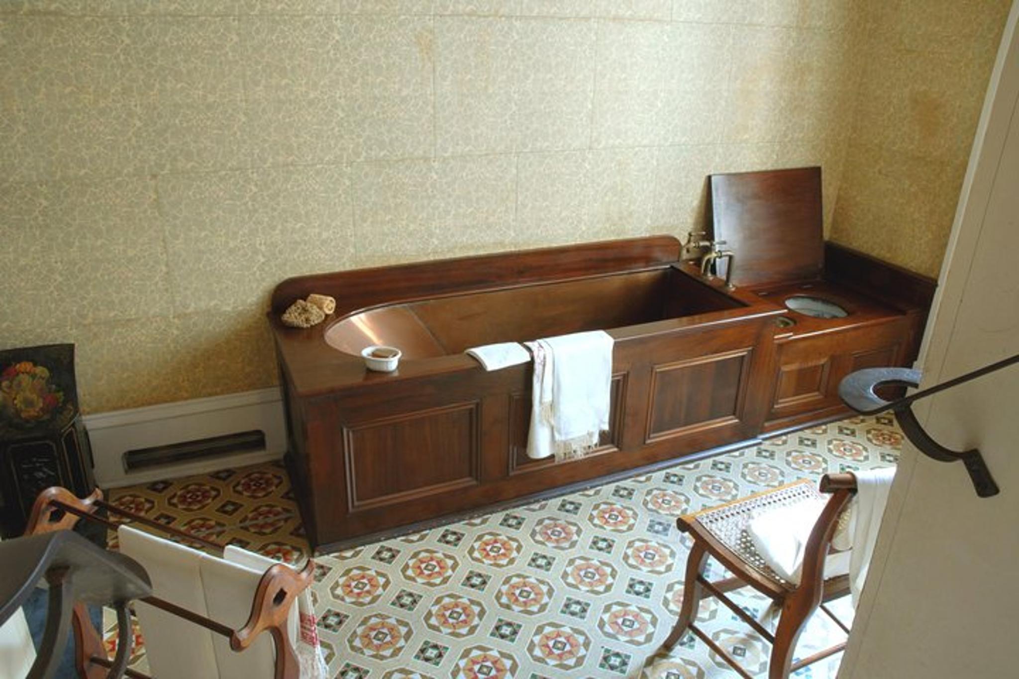 New Orleans Gallier House Tour - Image 6