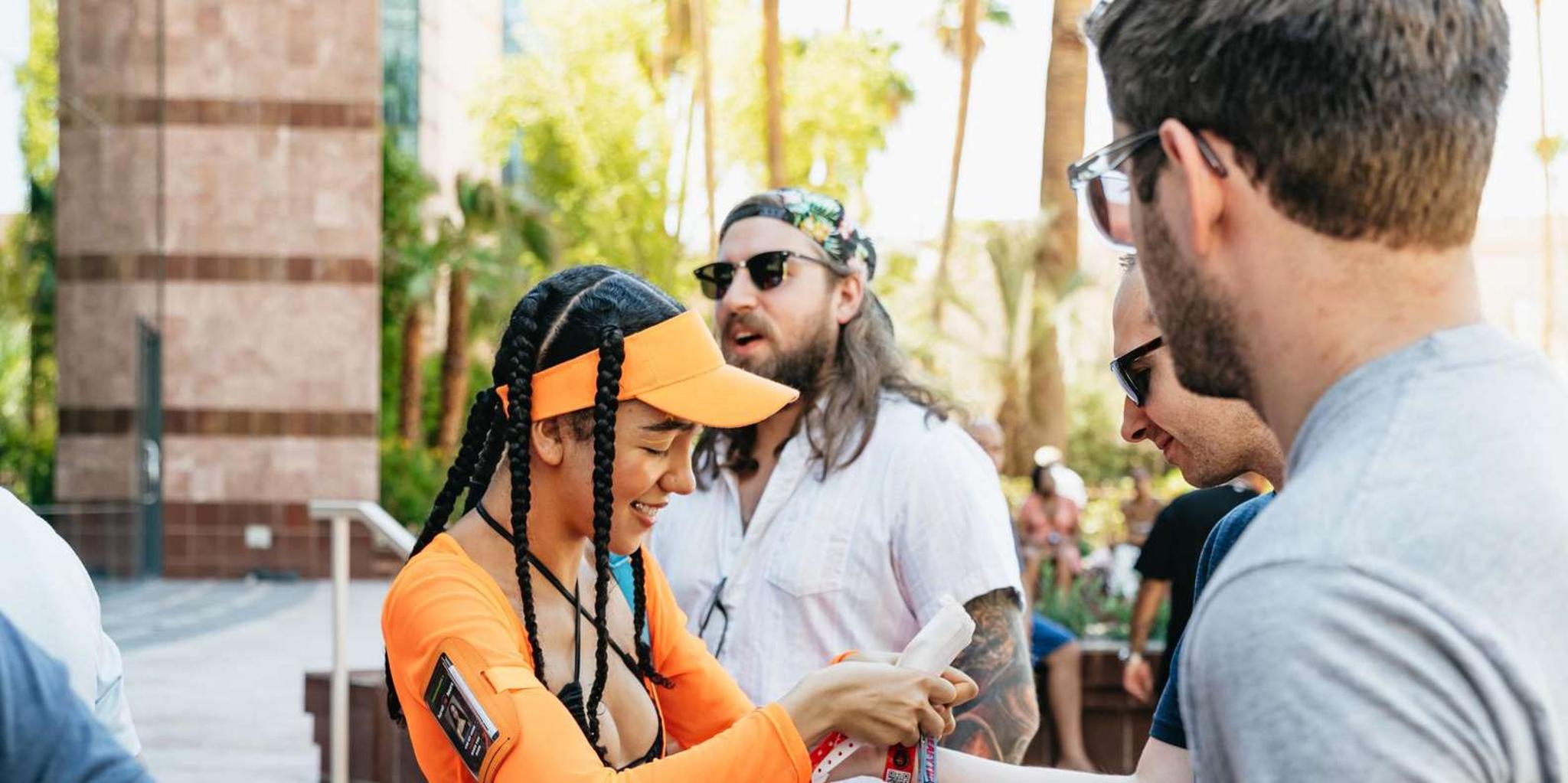 Las Vegas Pool Party Crawl with Party Bus - Image 4