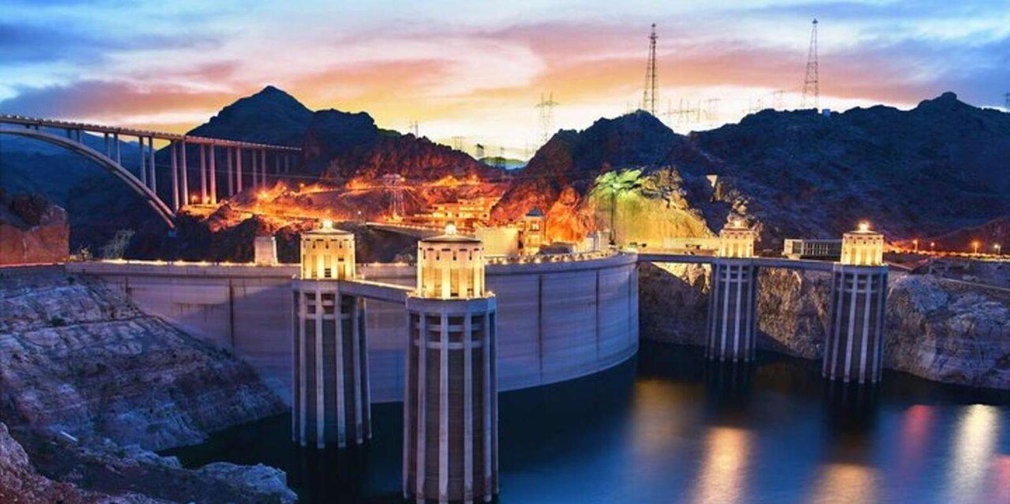 Las Vegas Hoover Dam and Red Rock Canyon Tour - Image 4