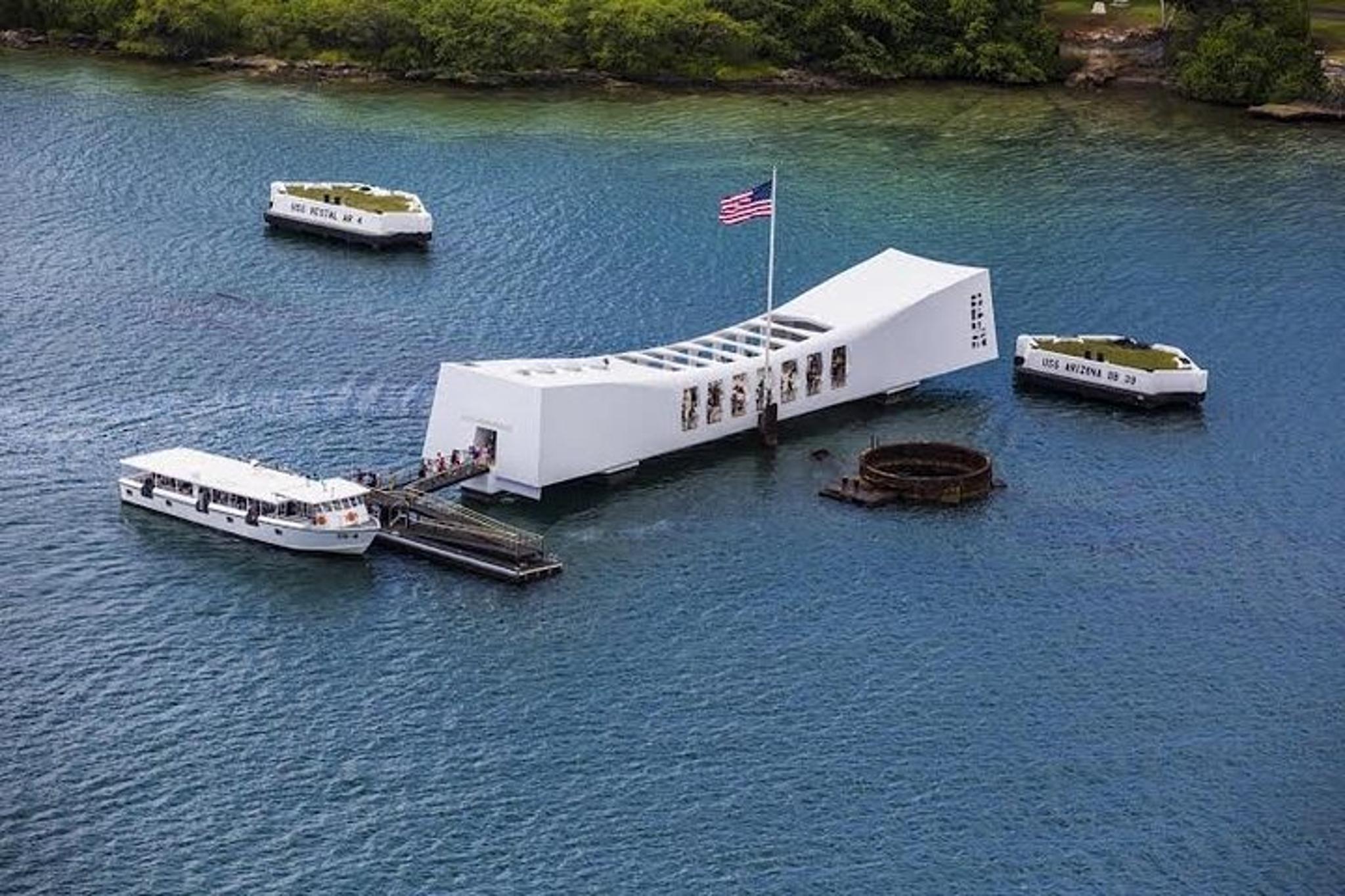 Oahu Pearl Harbor Private Tour 8 hr - Image 1