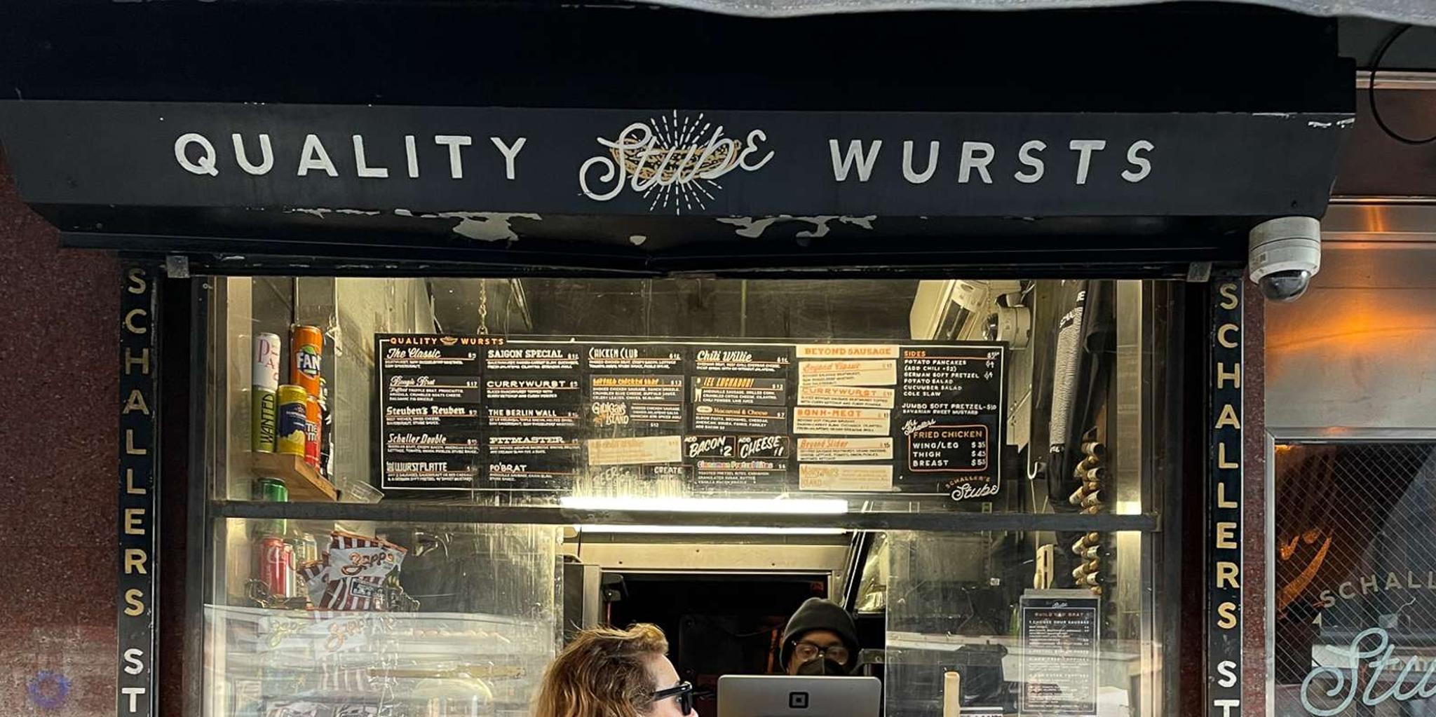 New York Hot Dog Food Tour - Image 2