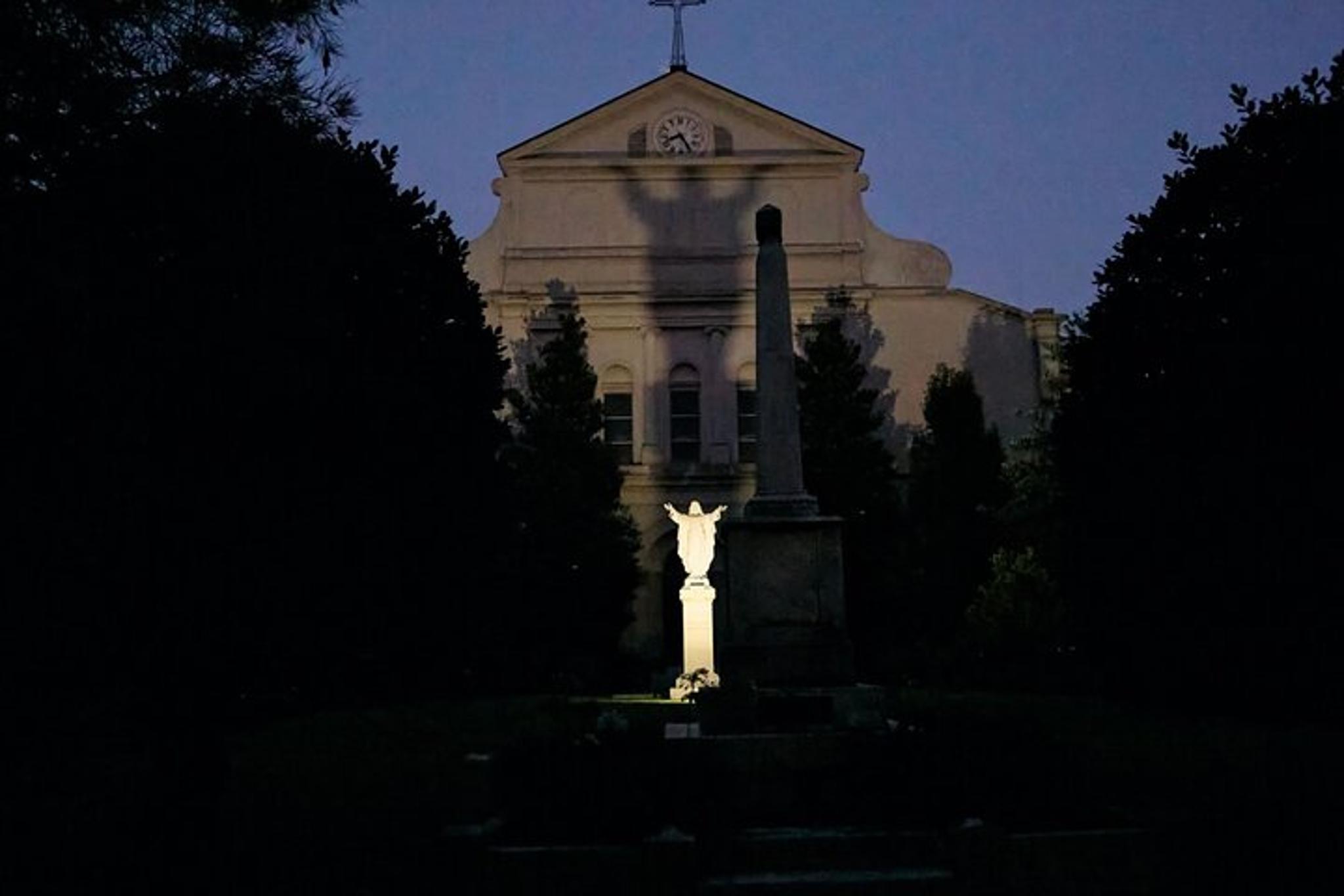 New Orleans French Quarter Ghost Tour - Image 2